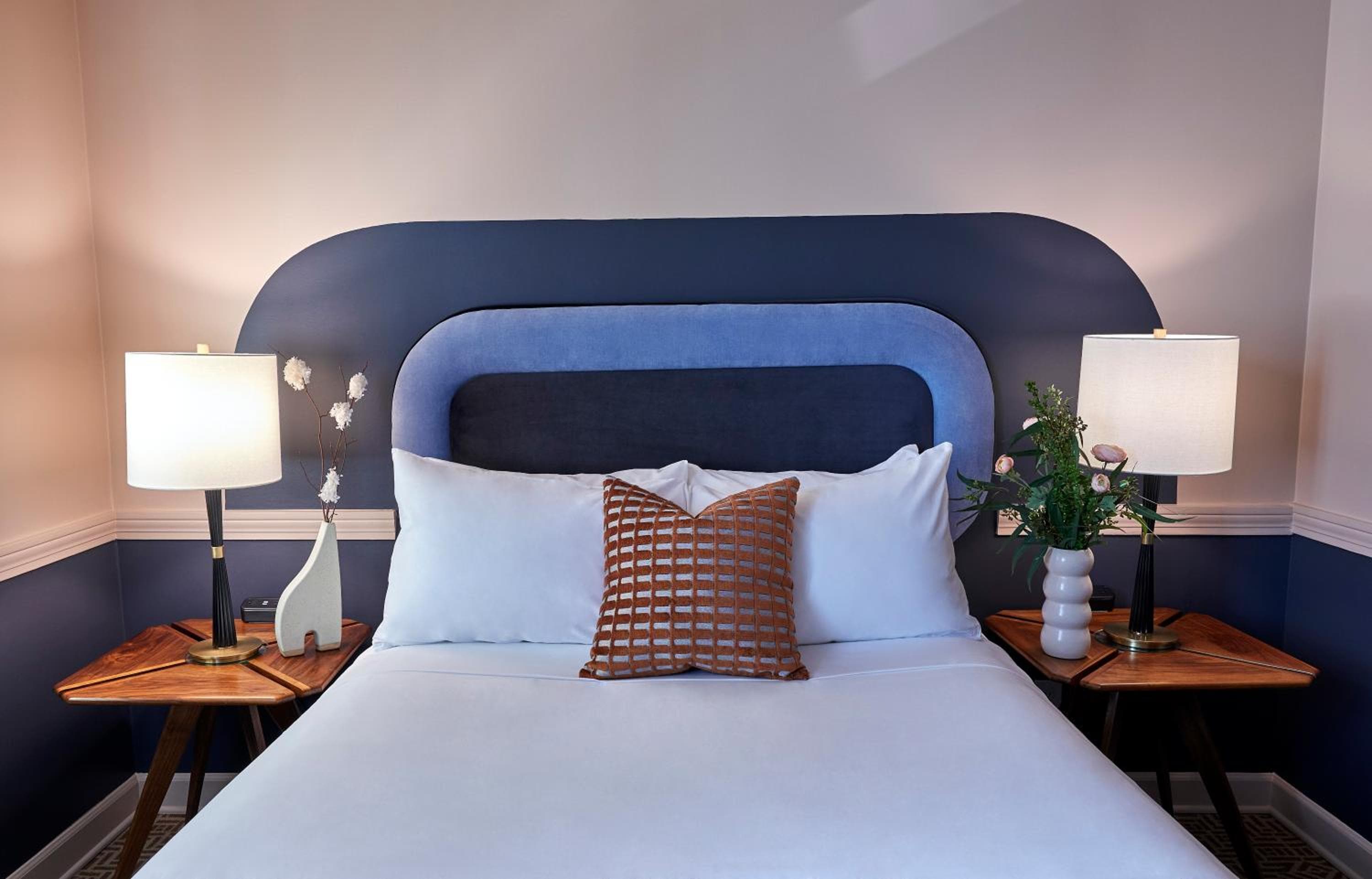 The Oliver Hotel Knoxville, by Oliver