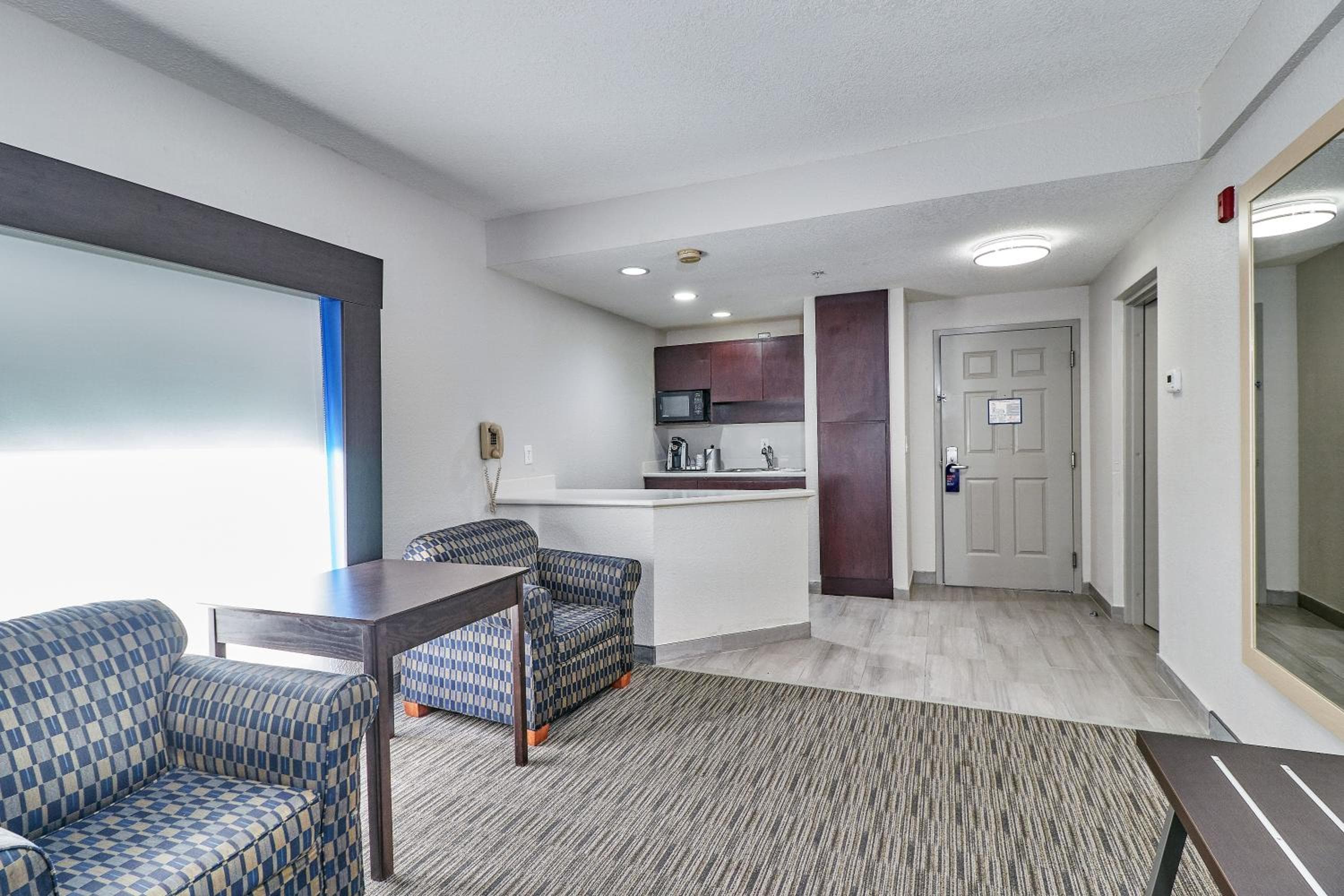 Holiday Inn Express Hotel & Suites Clearwater US 19 North by IHG