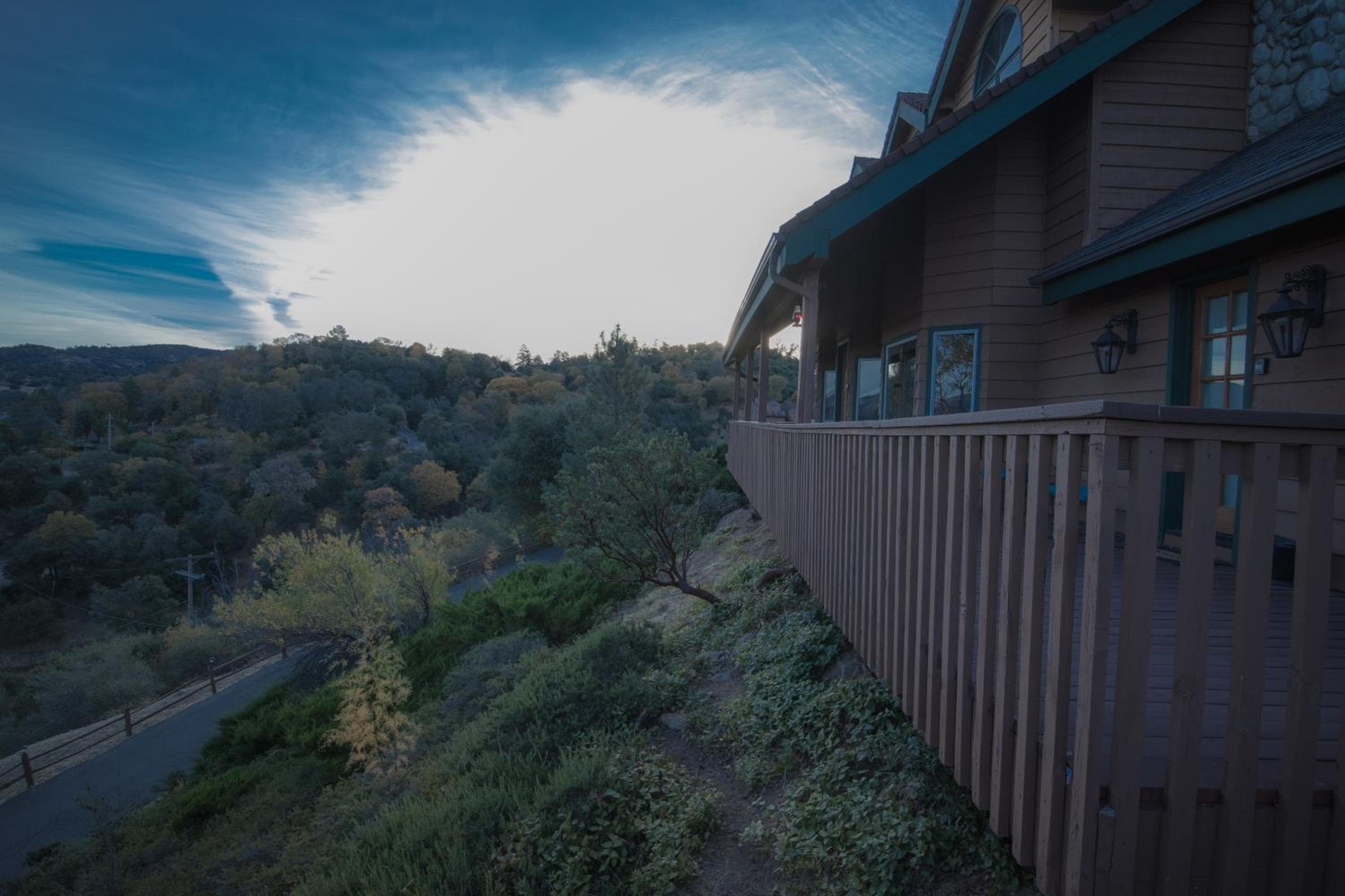 Tucker Peak Lodge