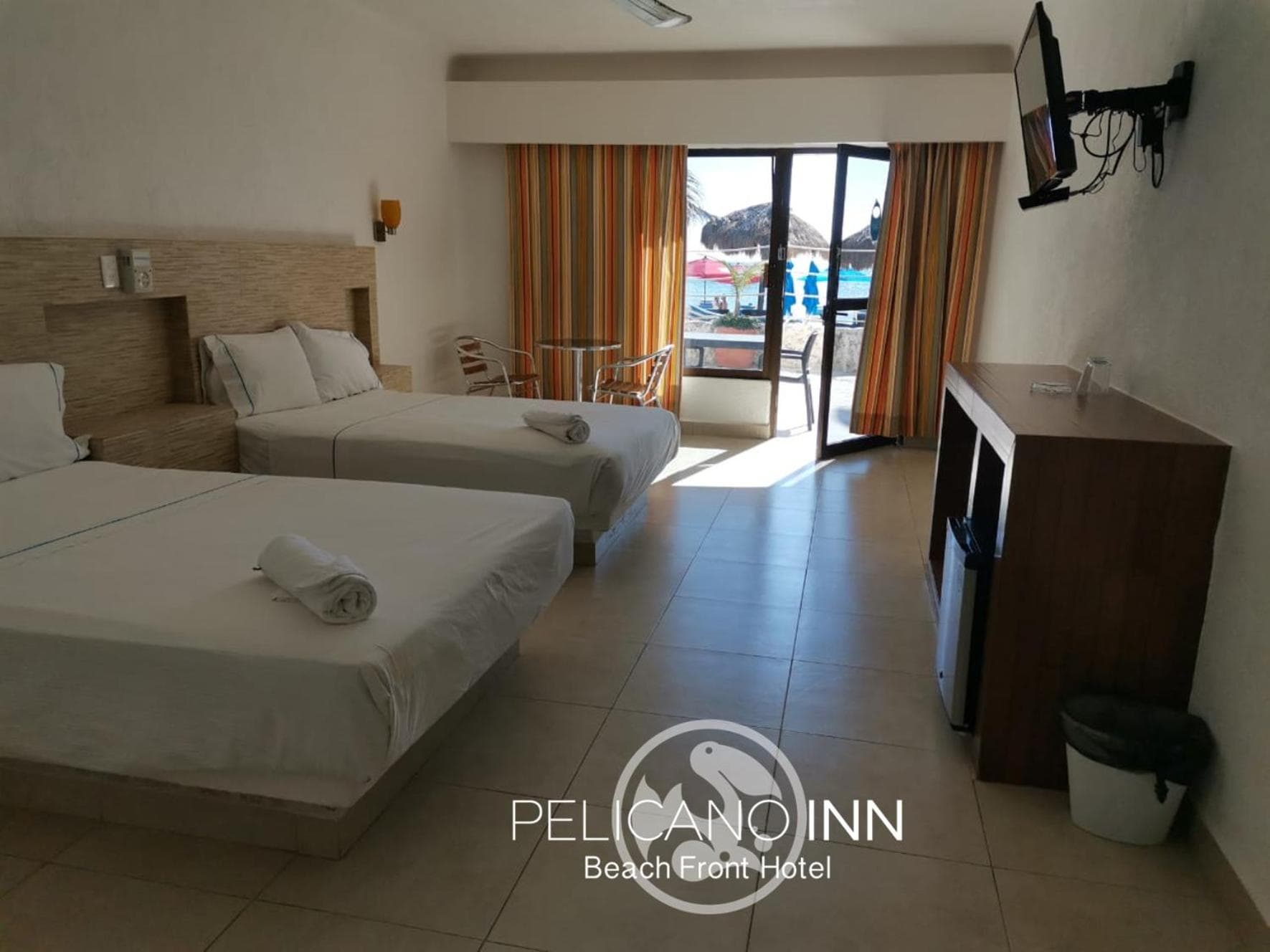 Pelicano Inn Playa del Carmen - Beachfront Hotel