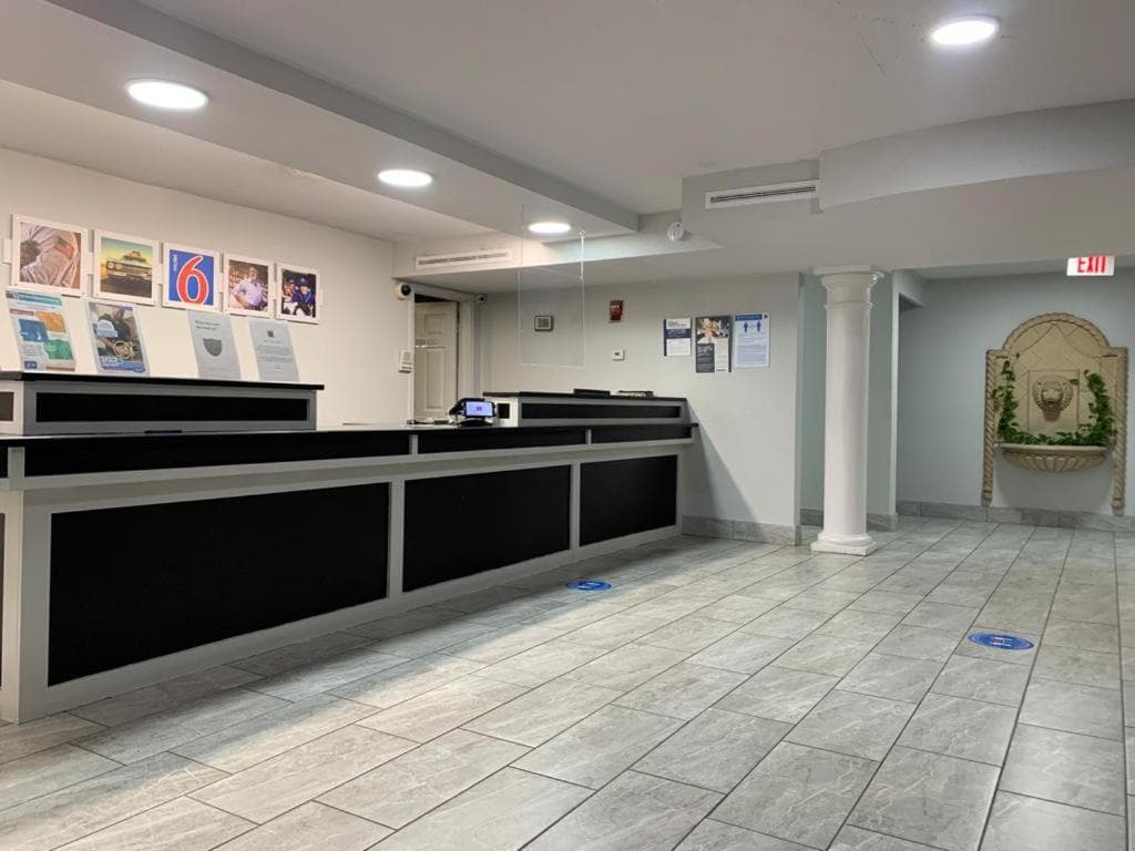 Motel 6-Grand Prairie, TX - Interstate 30