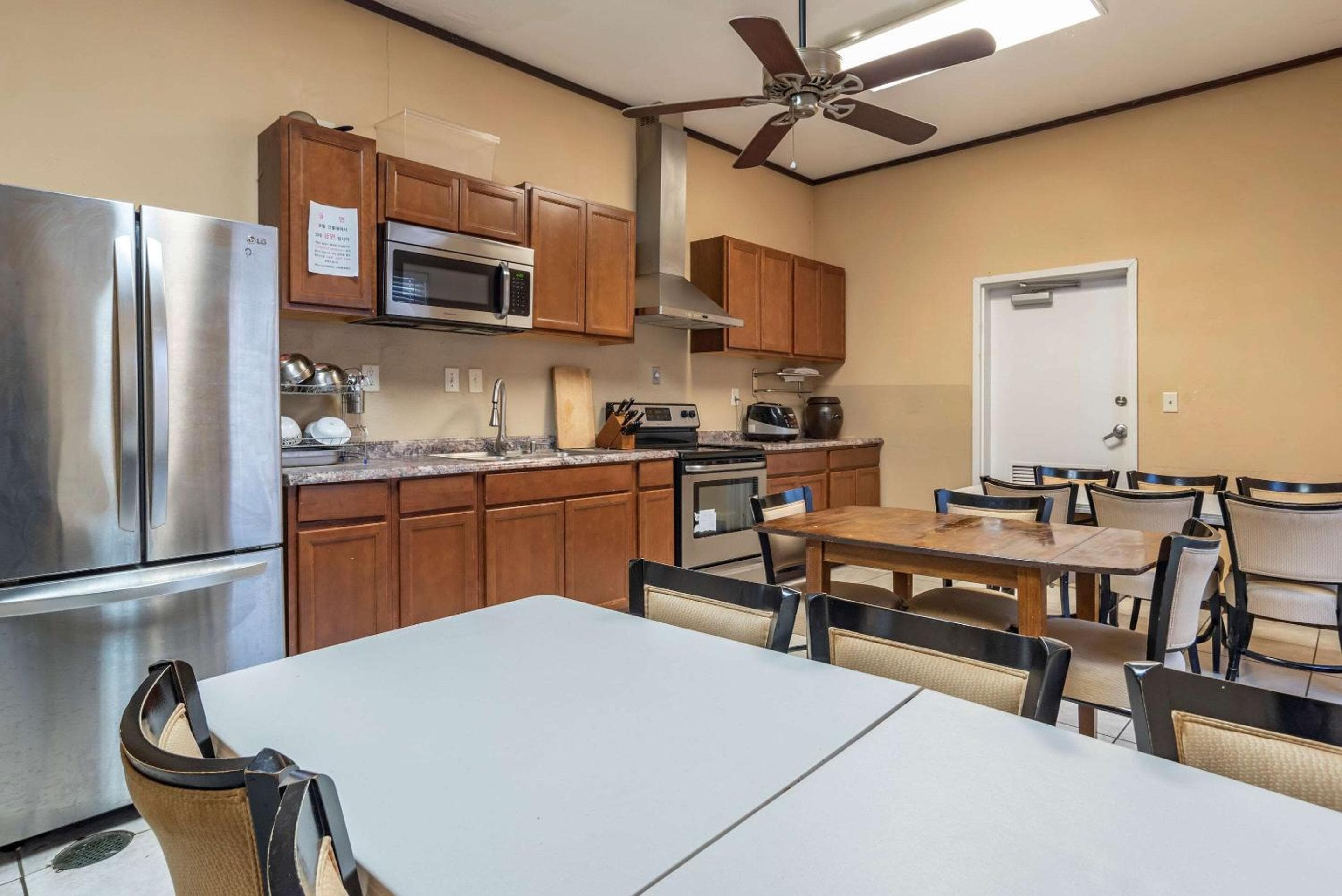 Comfort Suites Airport South