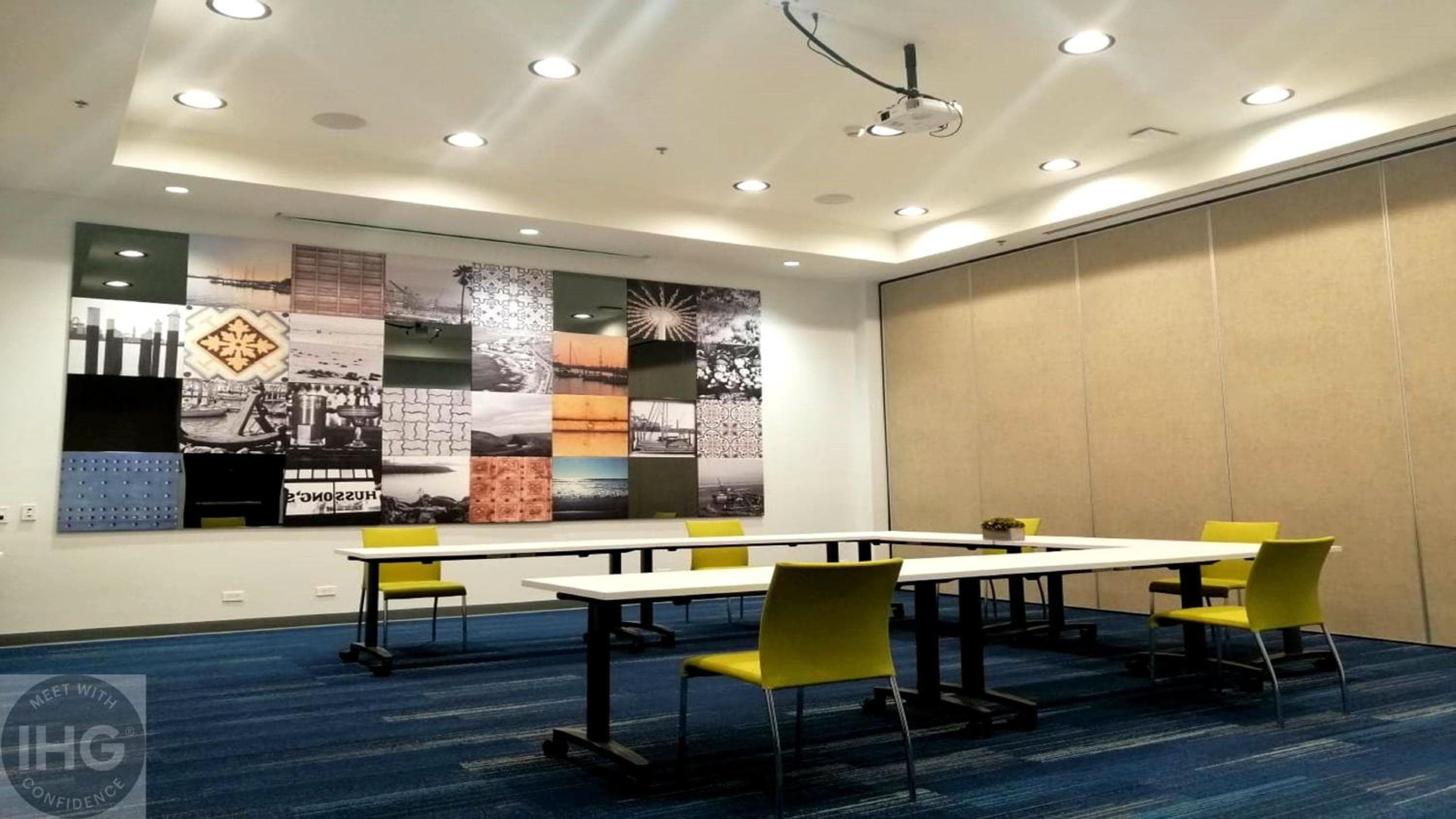 Holiday Inn Express & Suites - Ensenada Centro by IHG