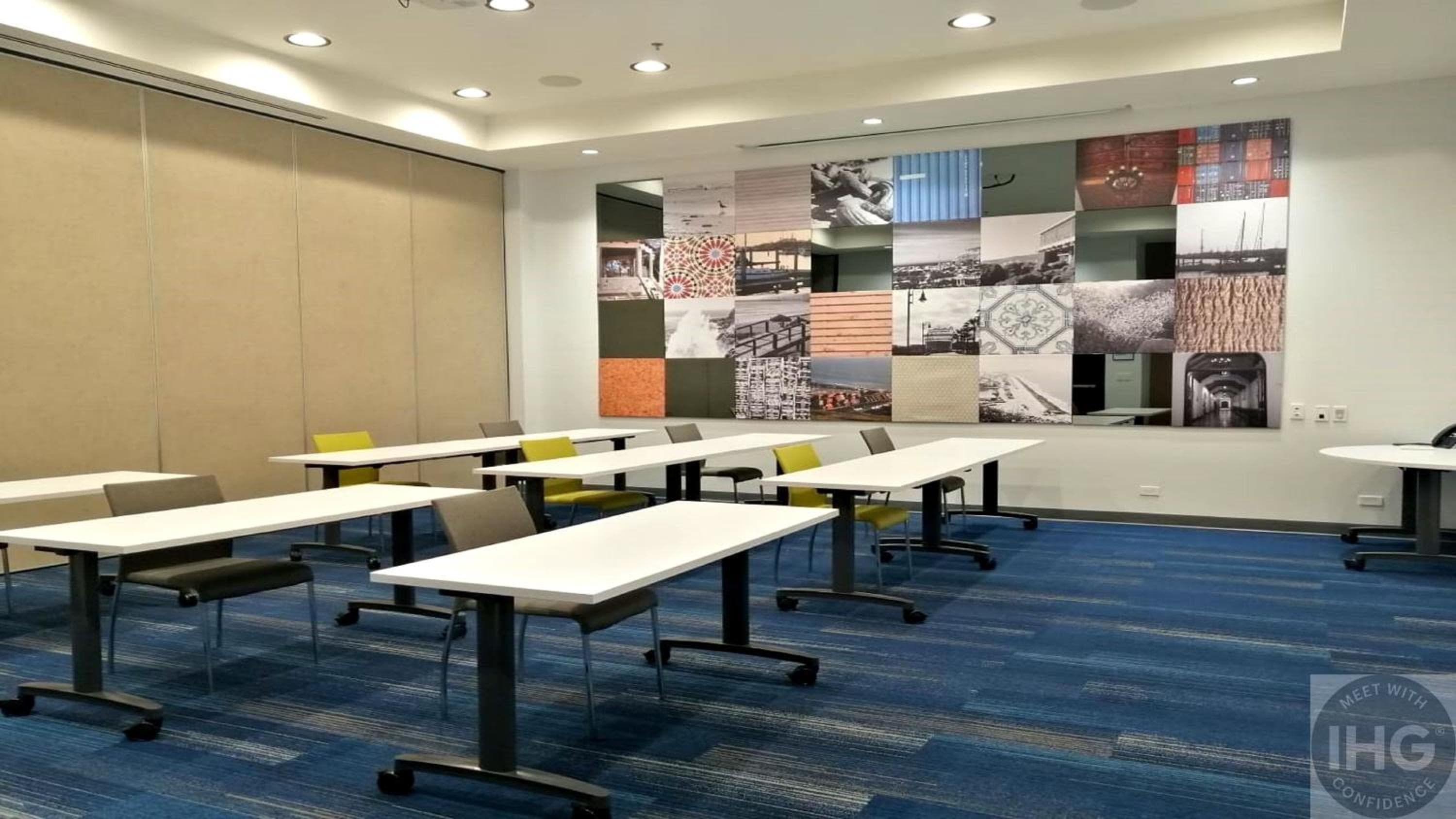 Holiday Inn Express & Suites - Ensenada Centro by IHG
