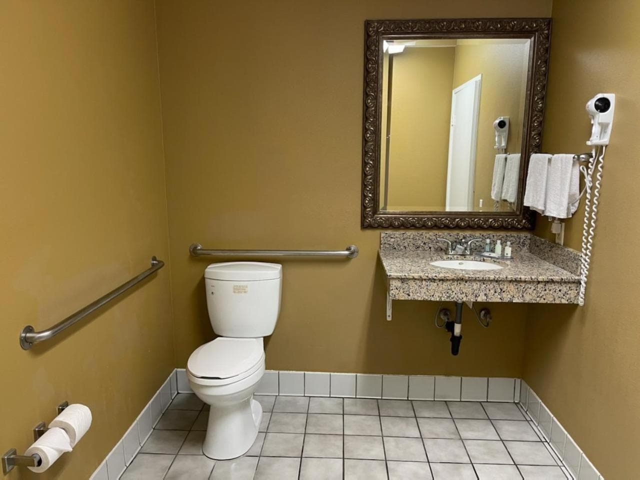Quality Inn & Suites Westminster Seal Beach