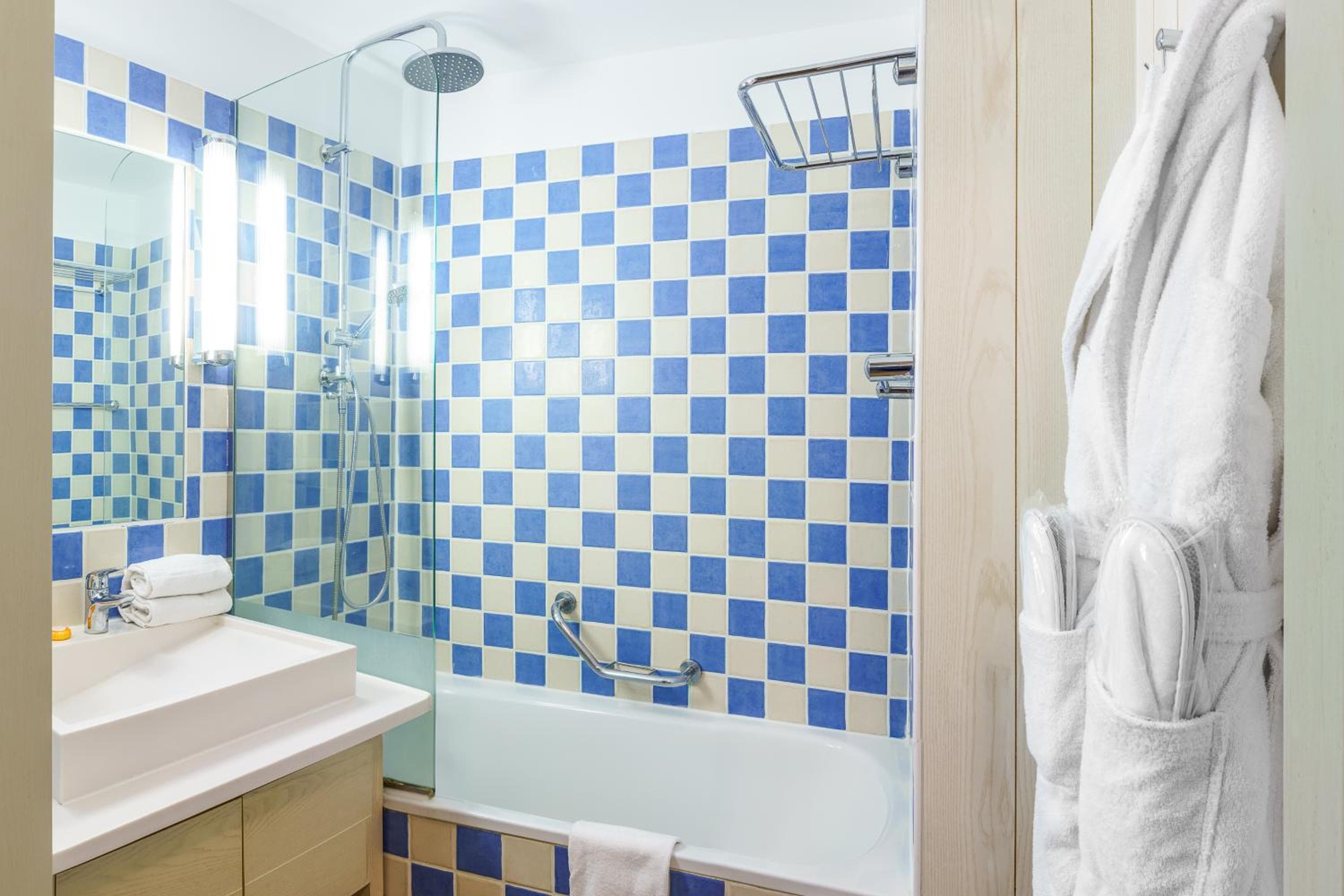 SOWELL HOTELS Le Beach