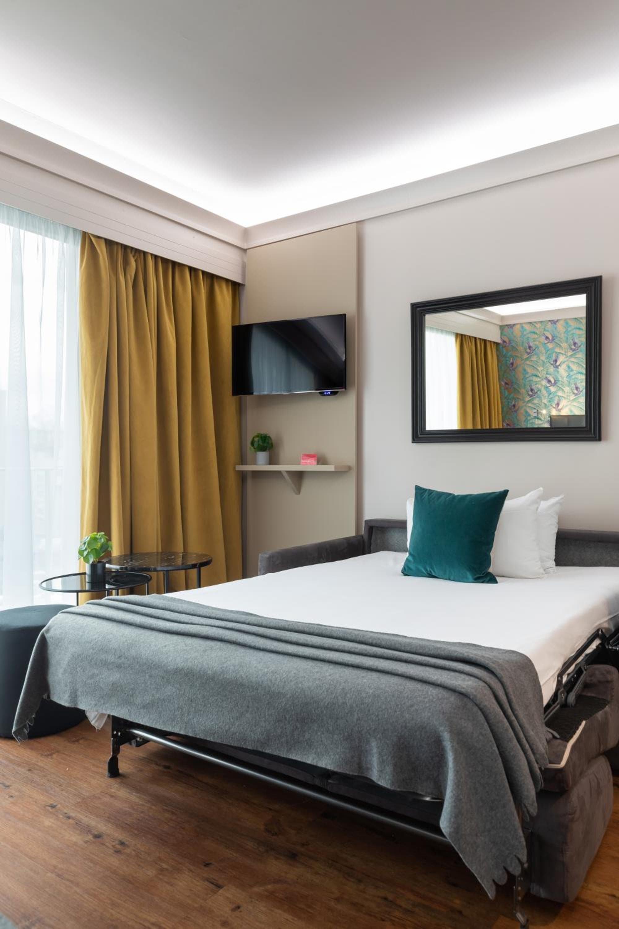Hôtel Charlemagne by Happyculture