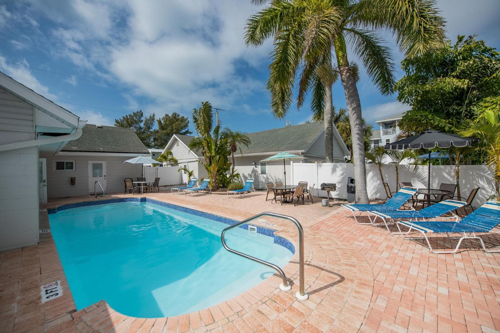 Seabreeze at Anna Maria Island Inn
