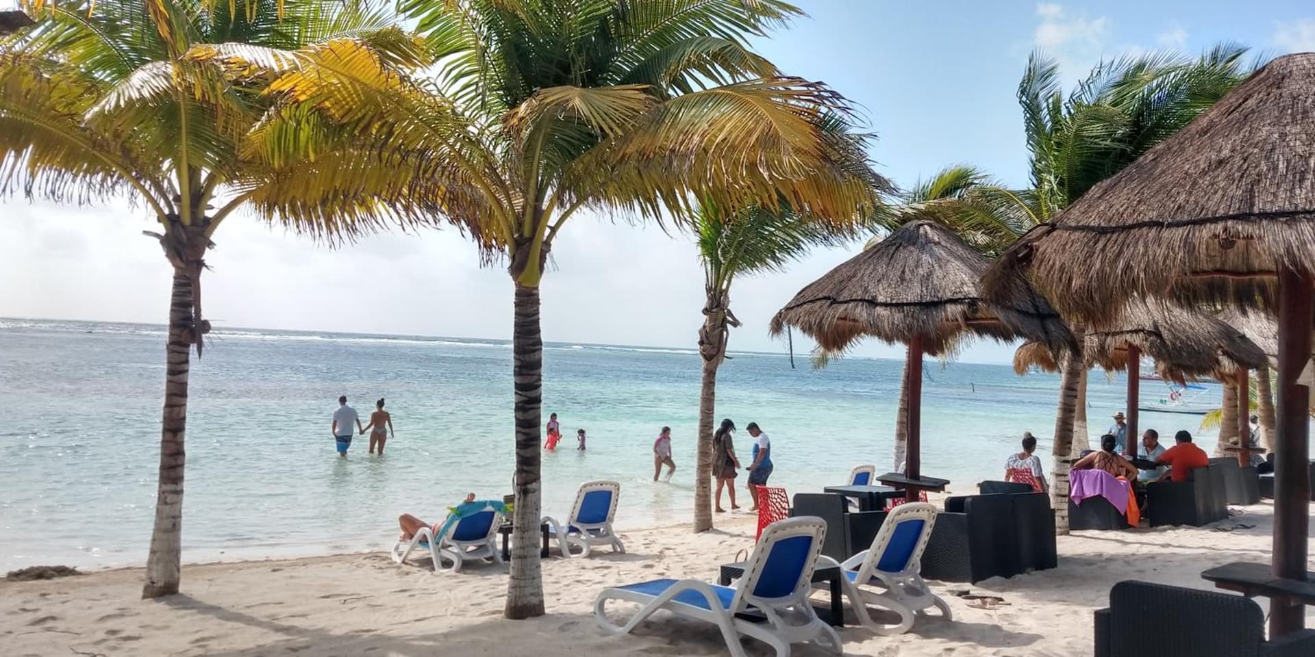 El Fuerte Beach Apartments