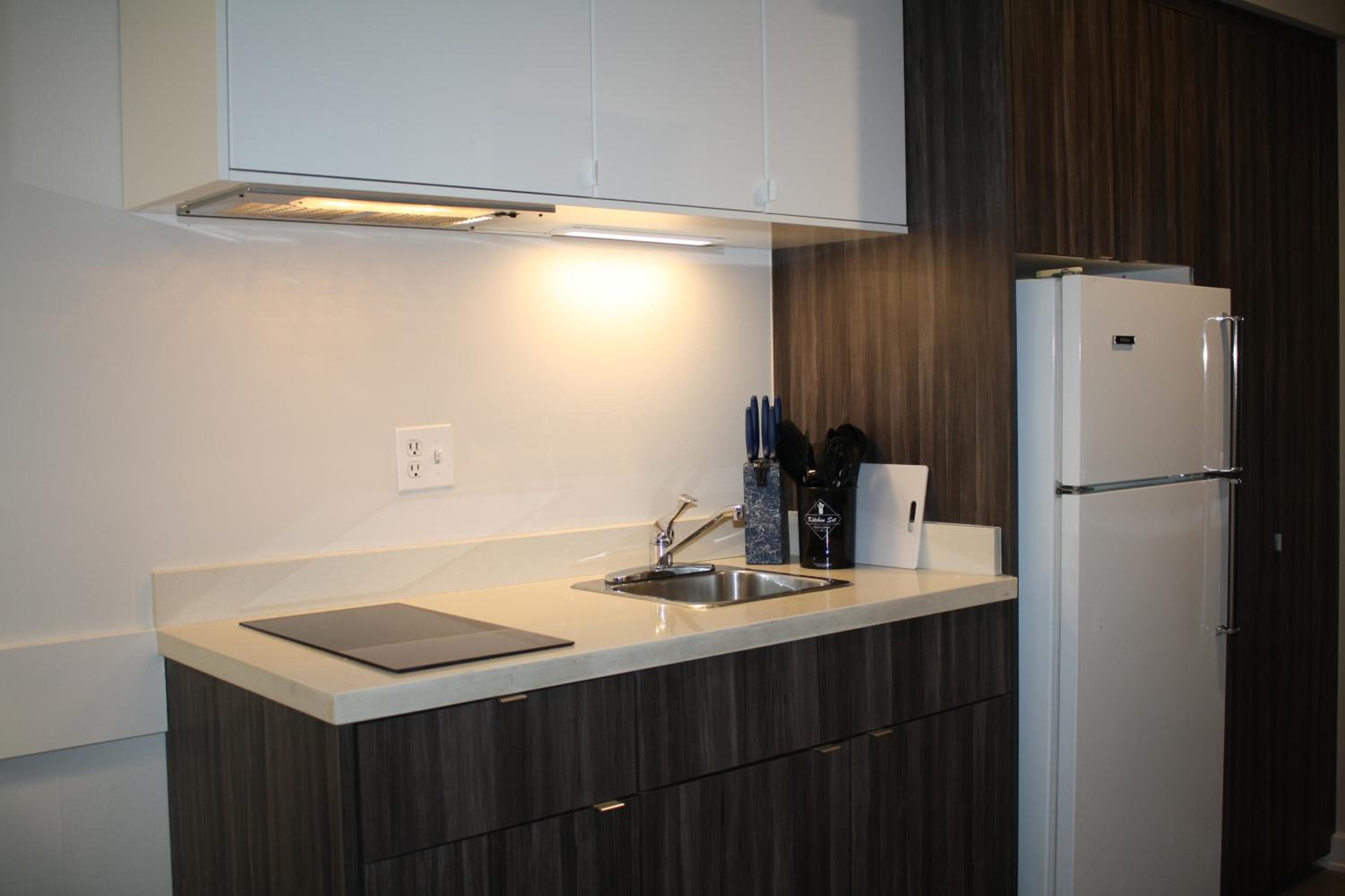 Executive Suites Hotel & Conference Center, Metro Vancouver