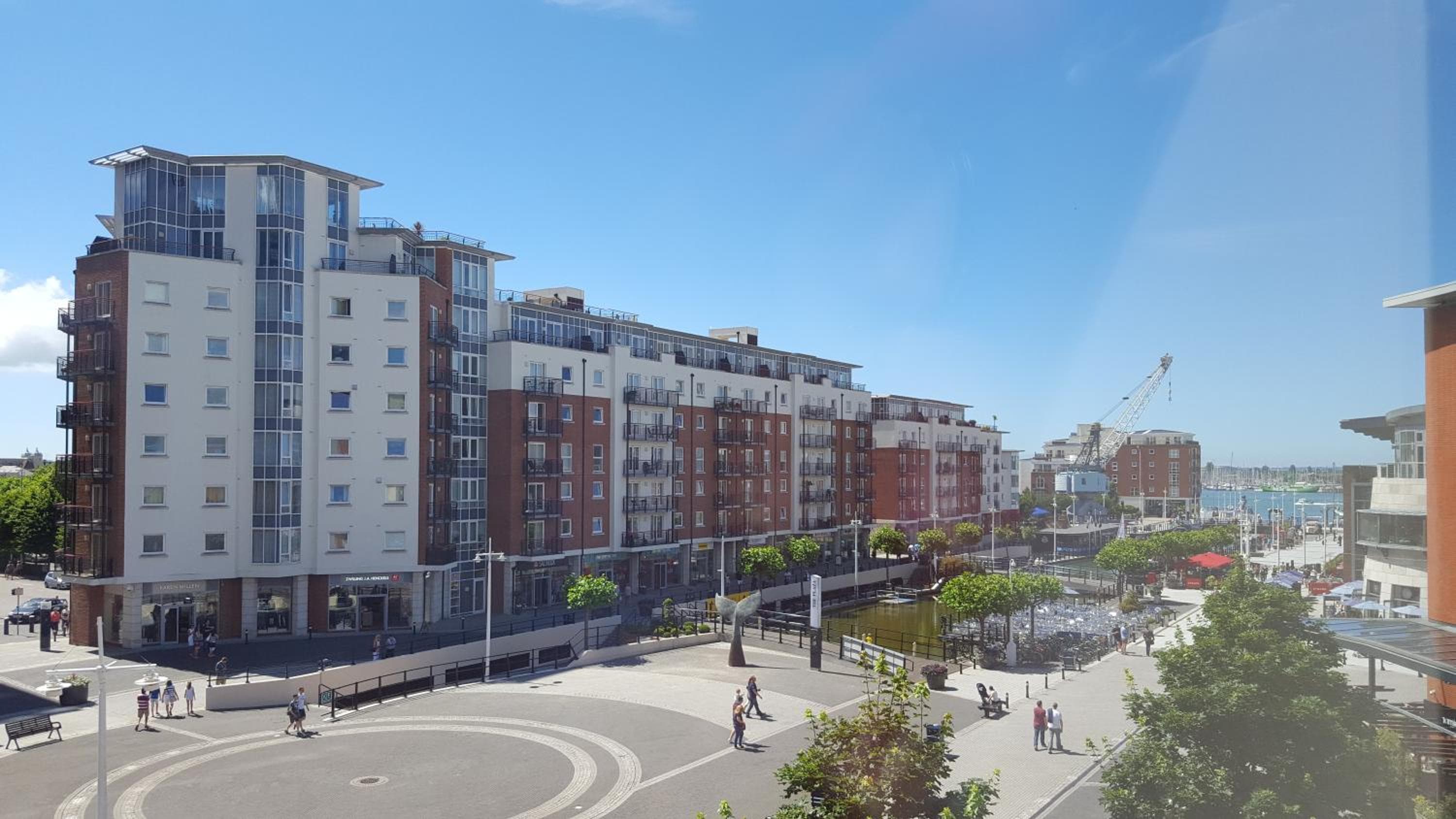 Holiday Inn Express Portsmouth Gunwharf Quays by IHG