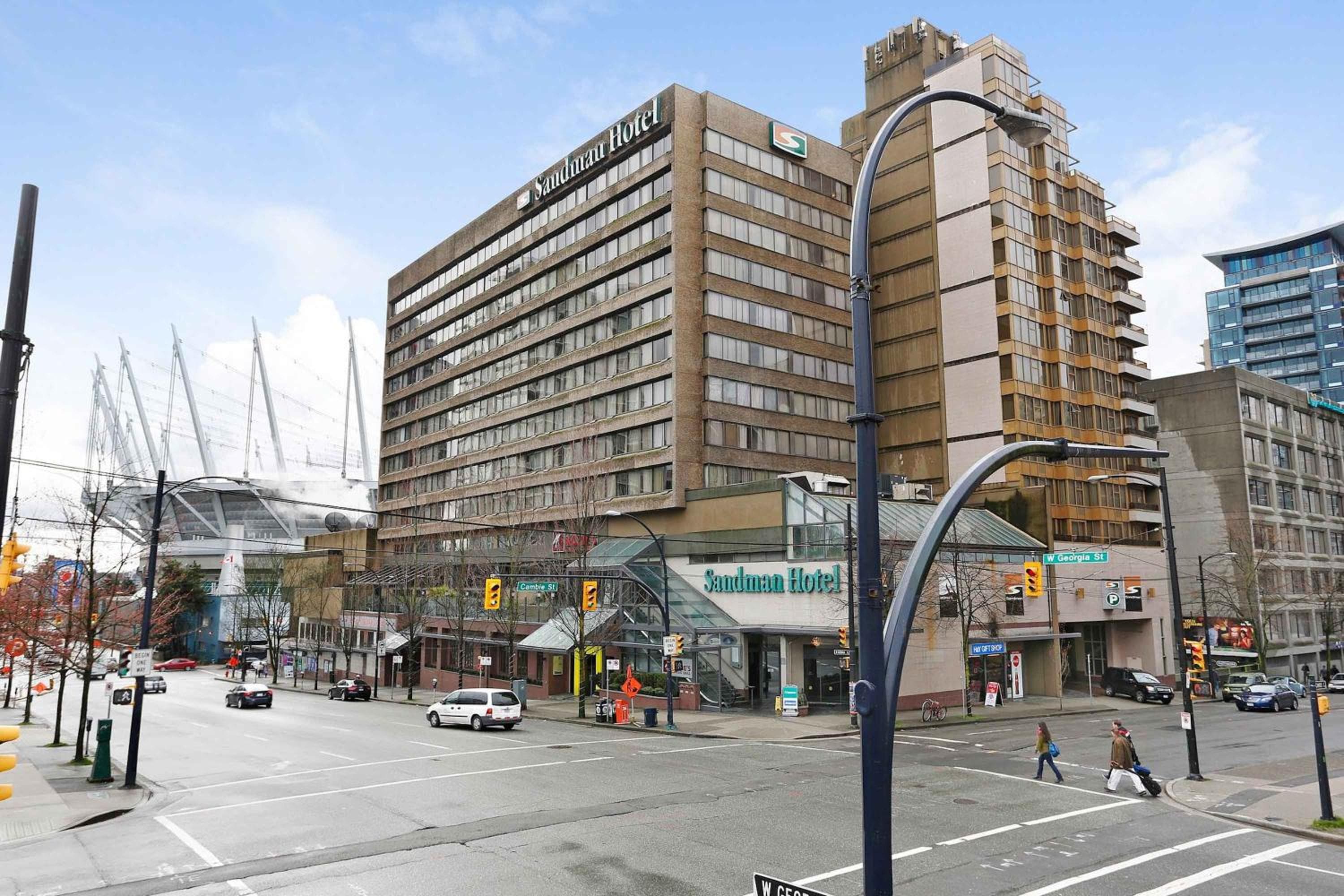 Sandman Signature Vancouver Downtown Hotel