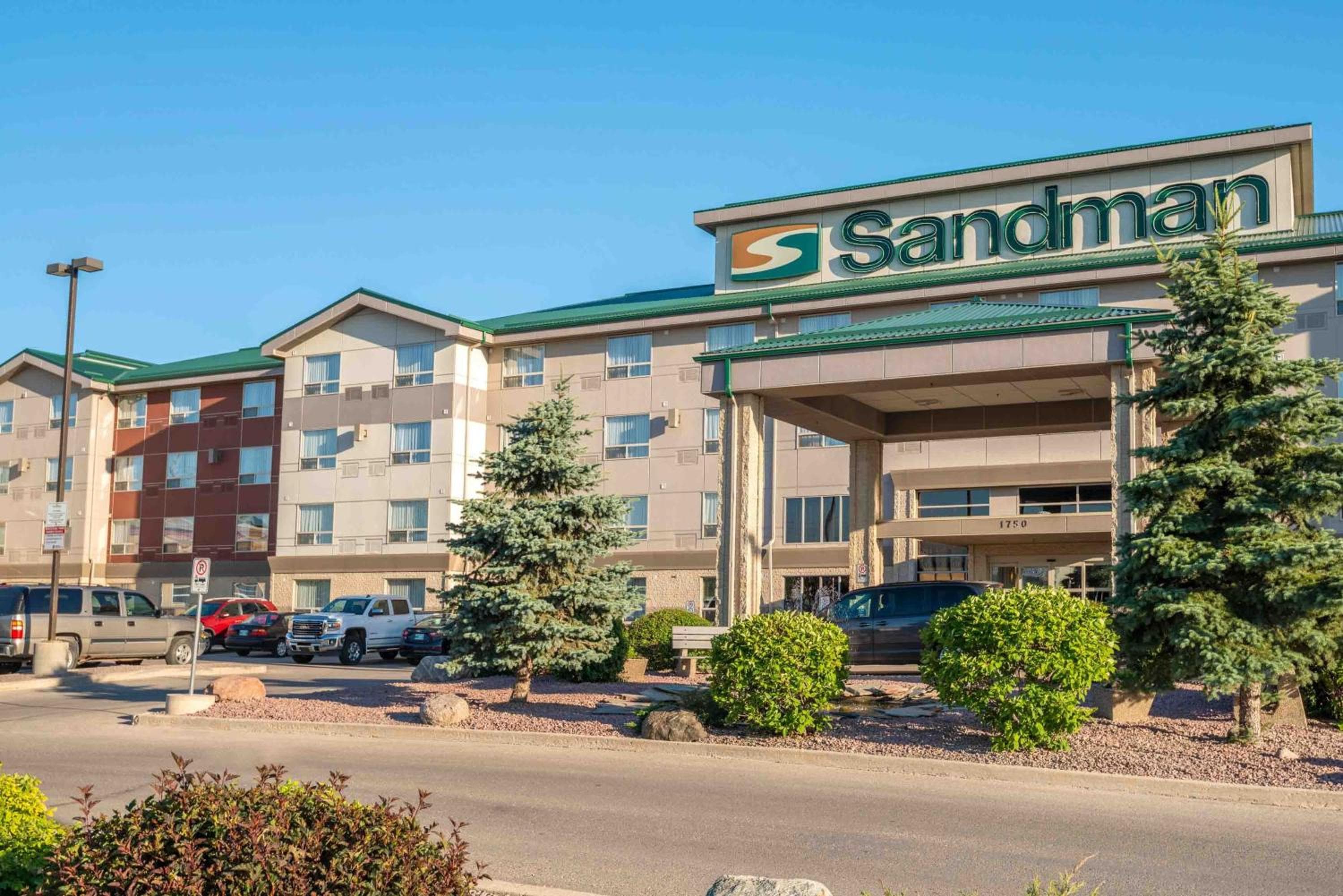 Sandman Hotel & Suites Winnipeg Airport