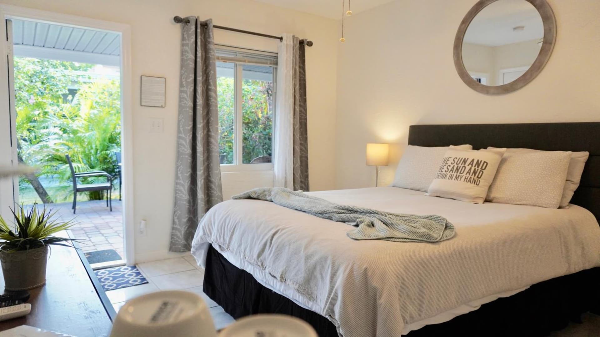 4145 By The Sea Inn & Suites