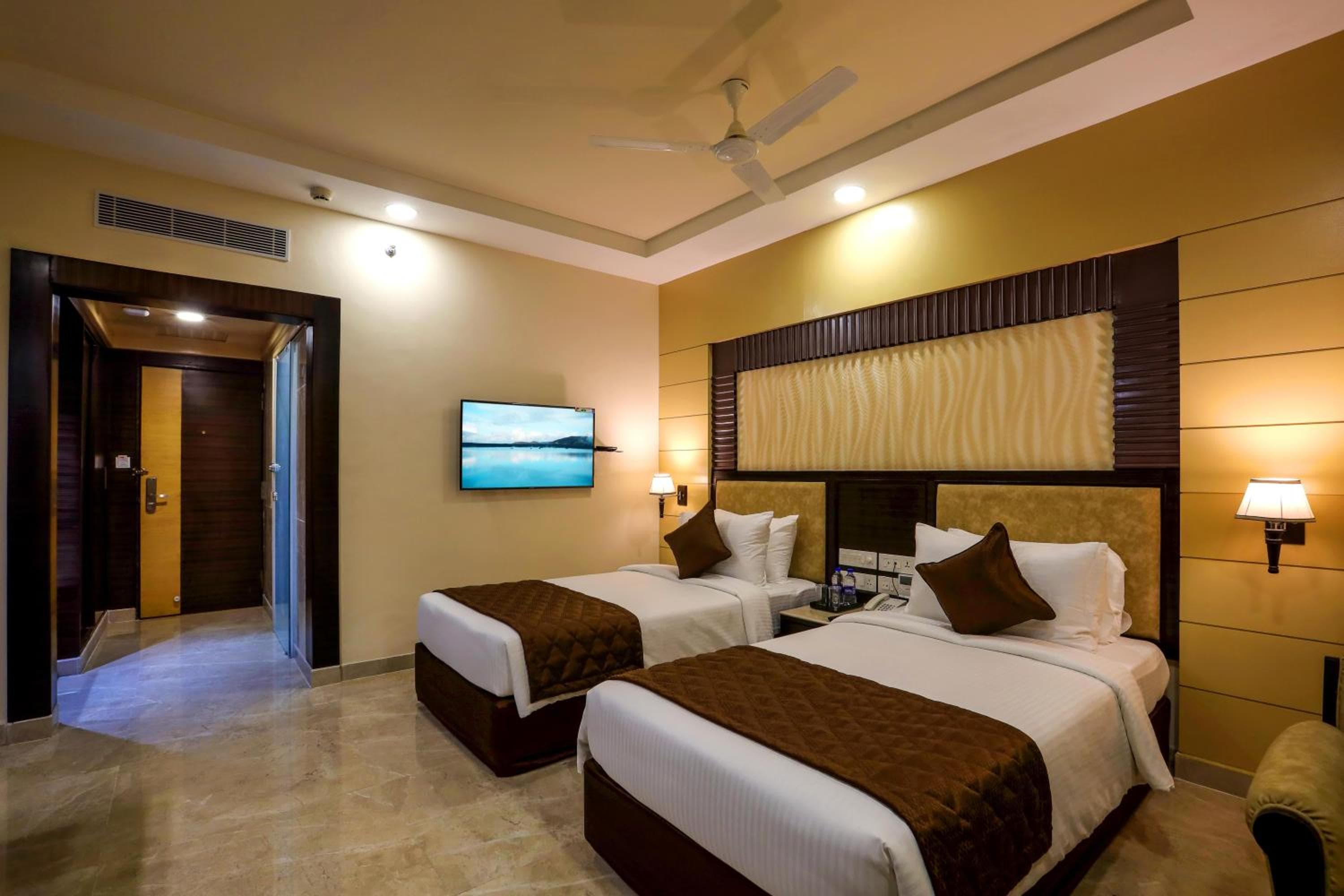 Hotel Aadithya