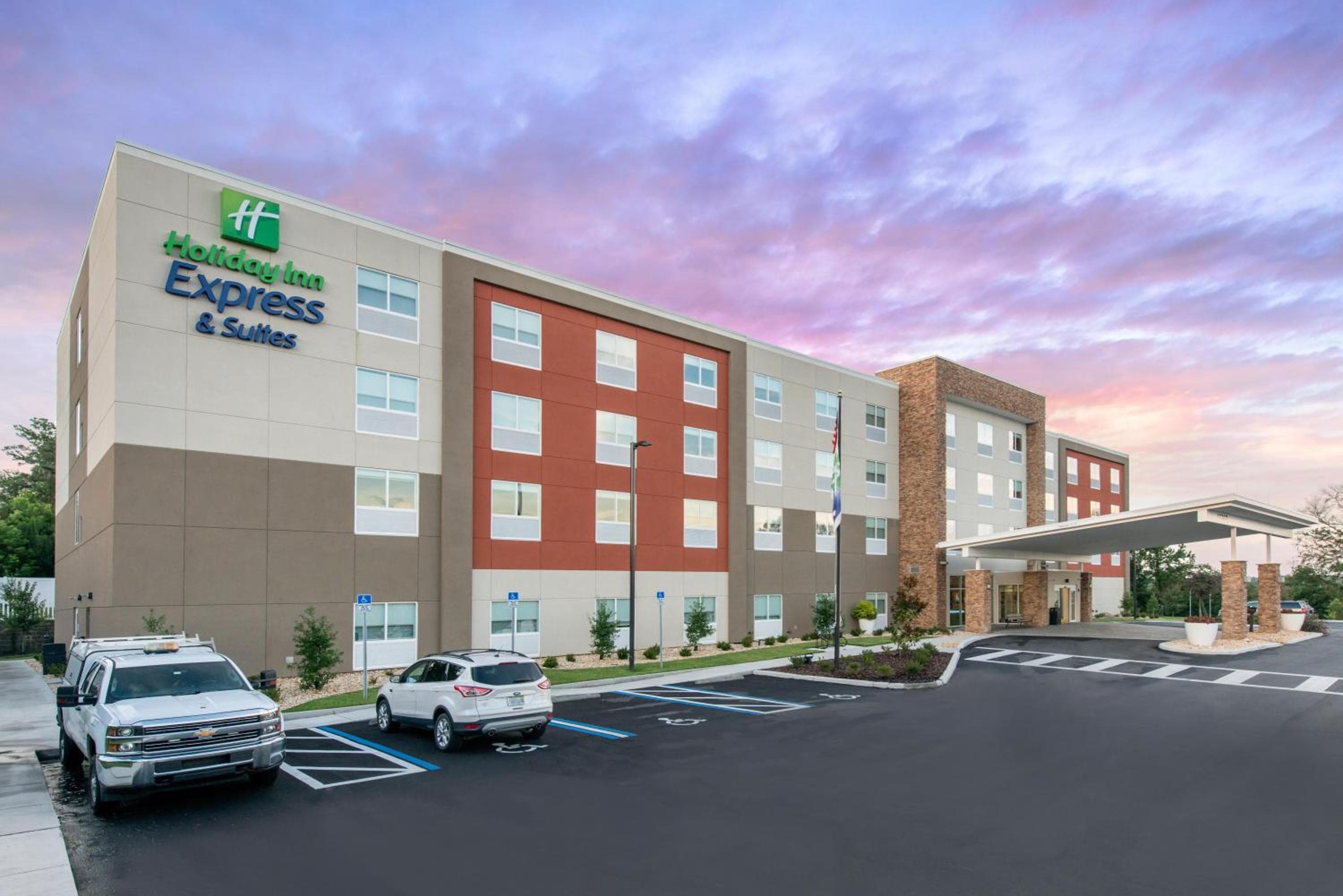 Holiday Inn Express Melbourne West by IHG