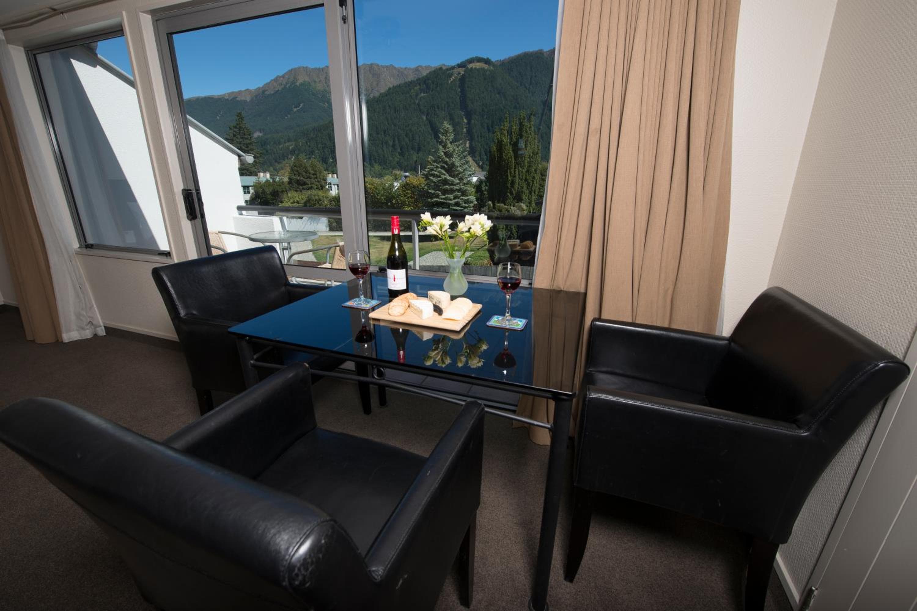Hurley's of Queenstown