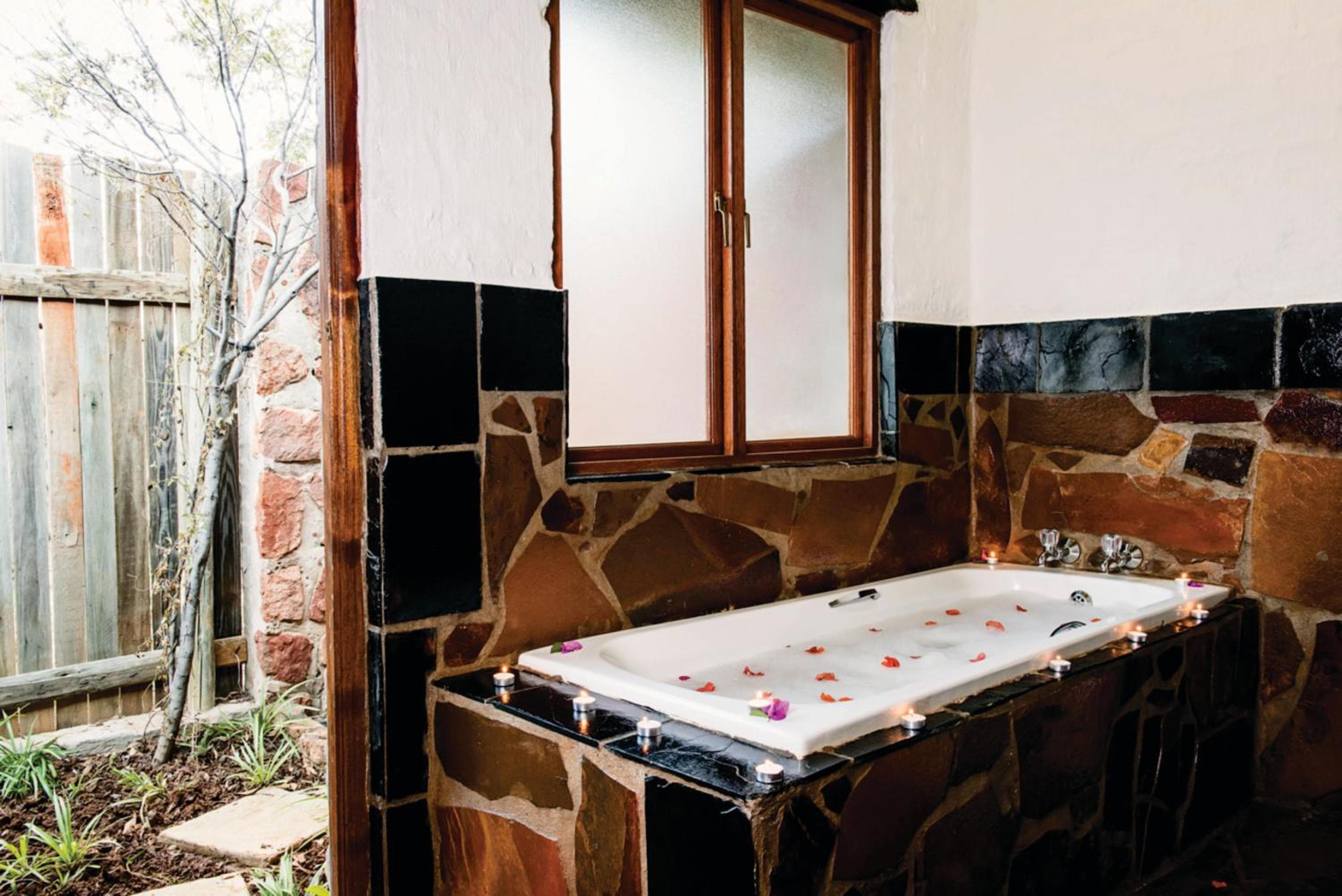 Misty Hills Country Hotel, Conference Centre & Spa