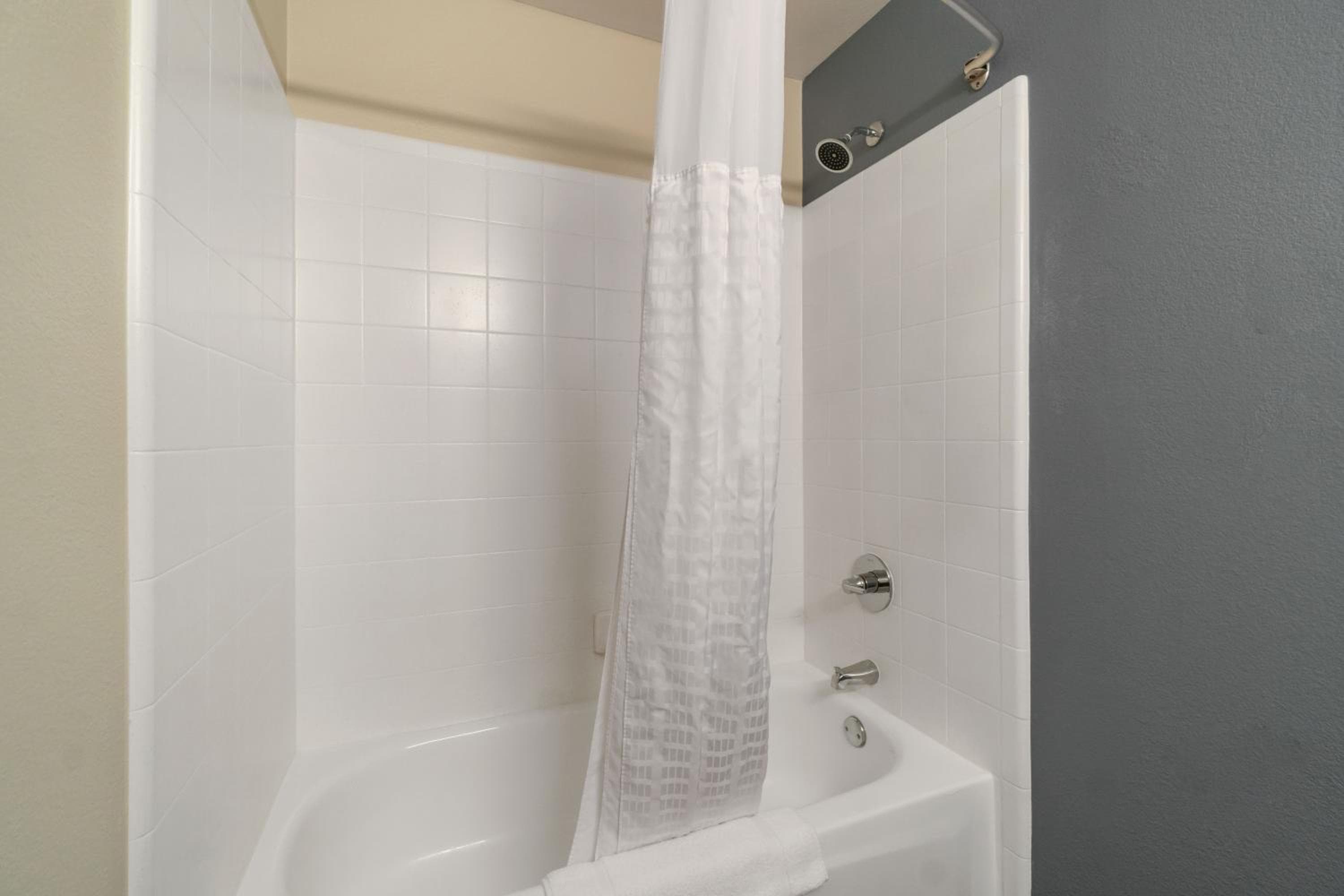 Extended Stay America Suites - San Francisco - San Mateo - SFO