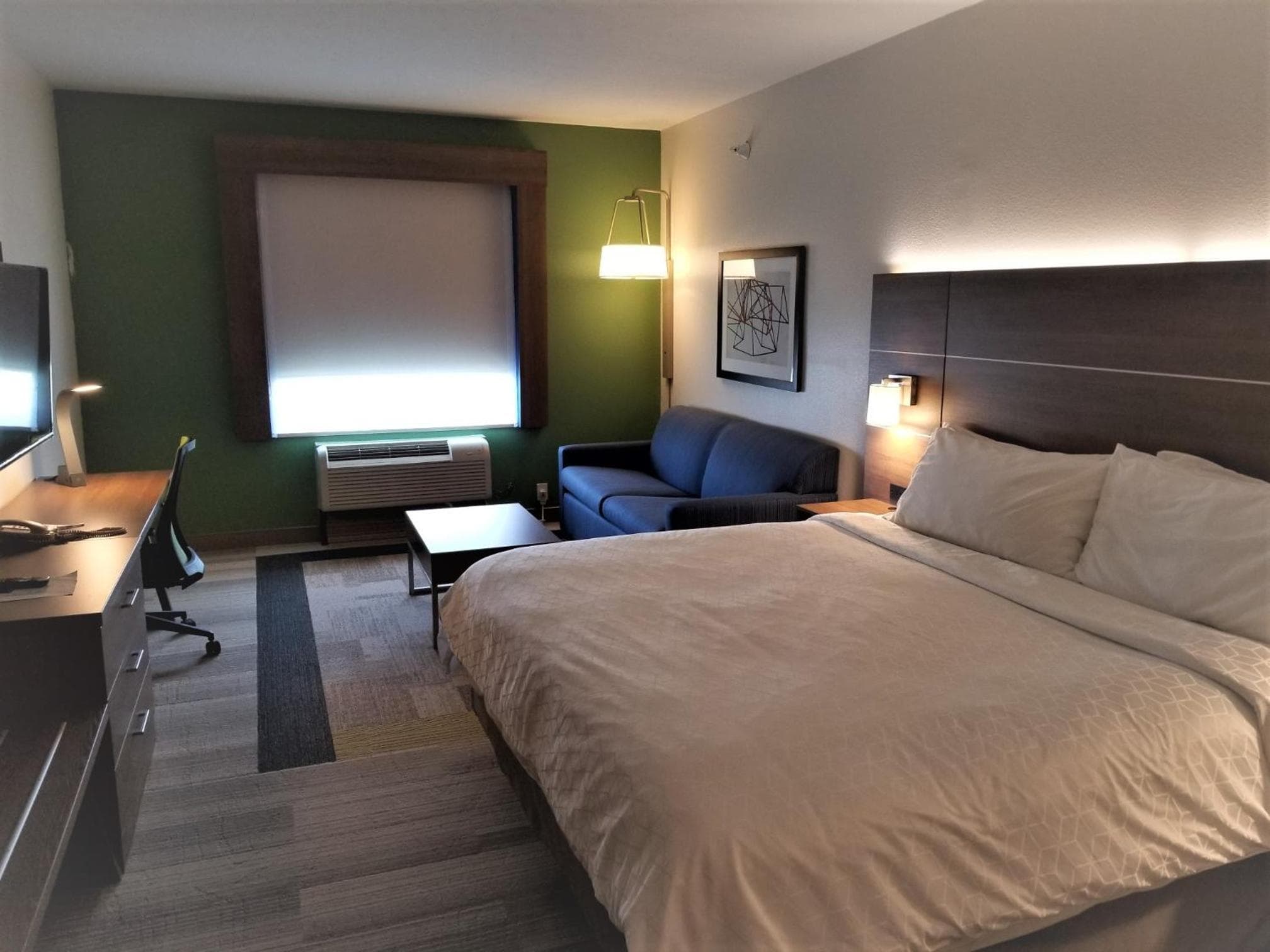 Holiday Inn Express & Suites Atlanta N - Woodstock by IHG