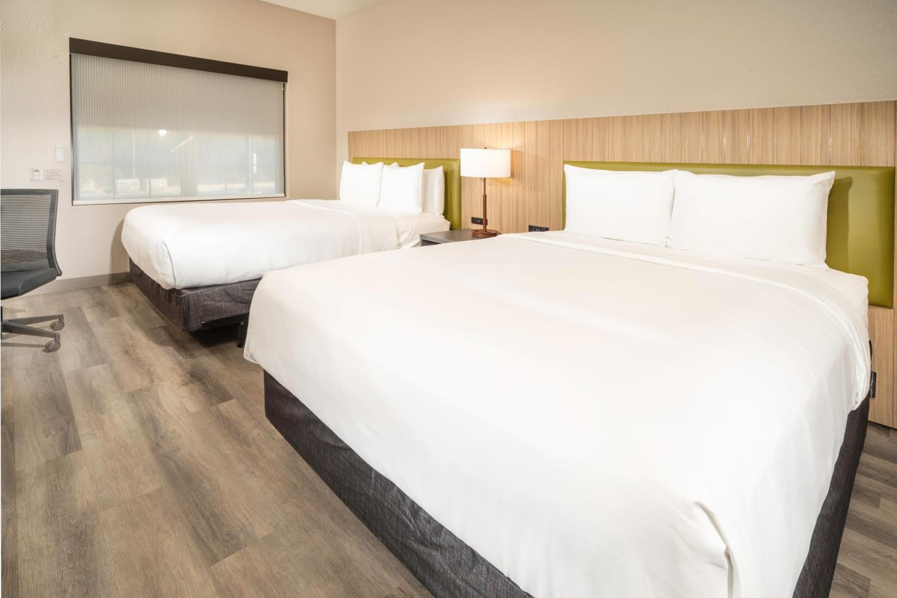 Country Inn & Suites by Radisson, Stone Mountain, GA