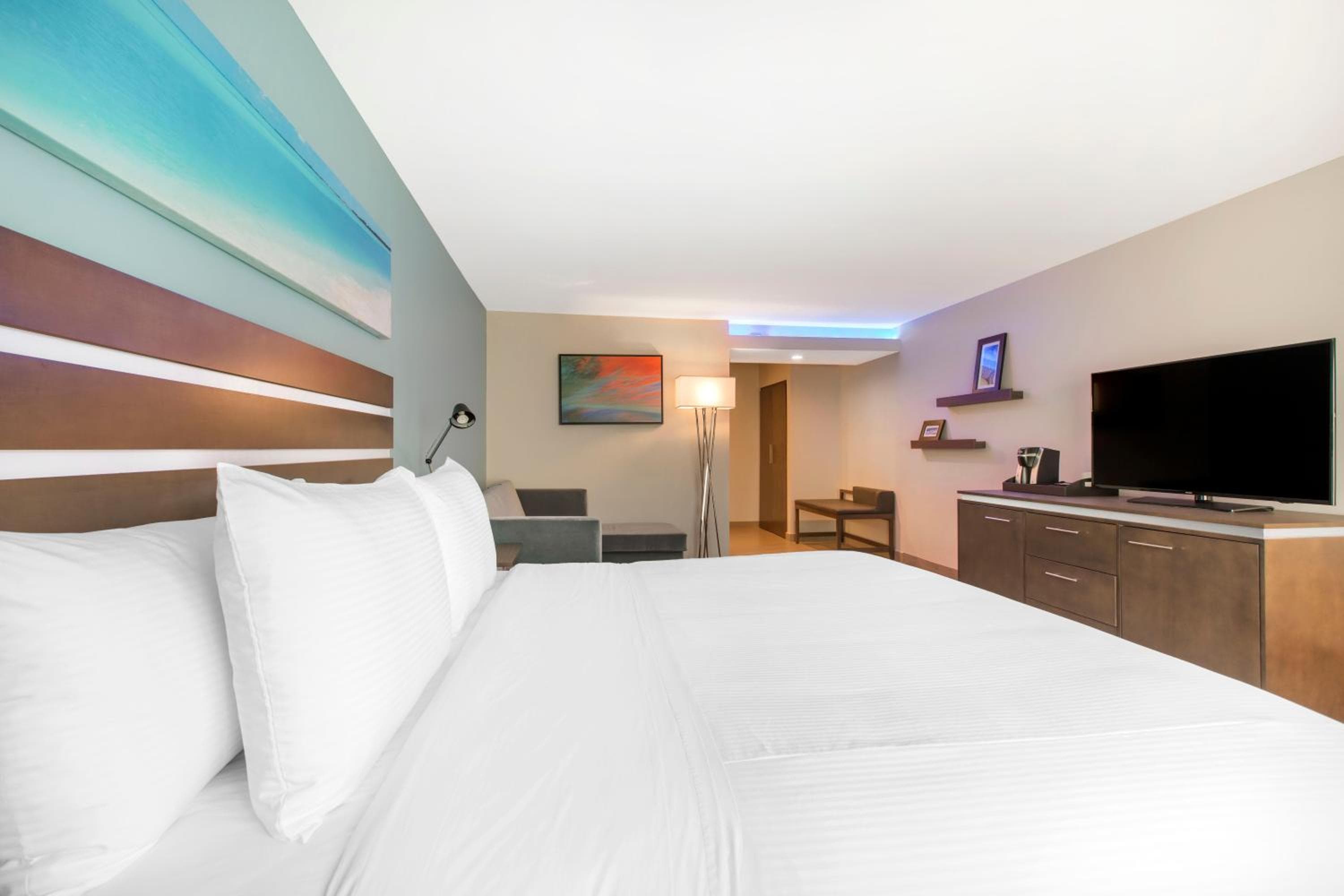The Cove Hotel