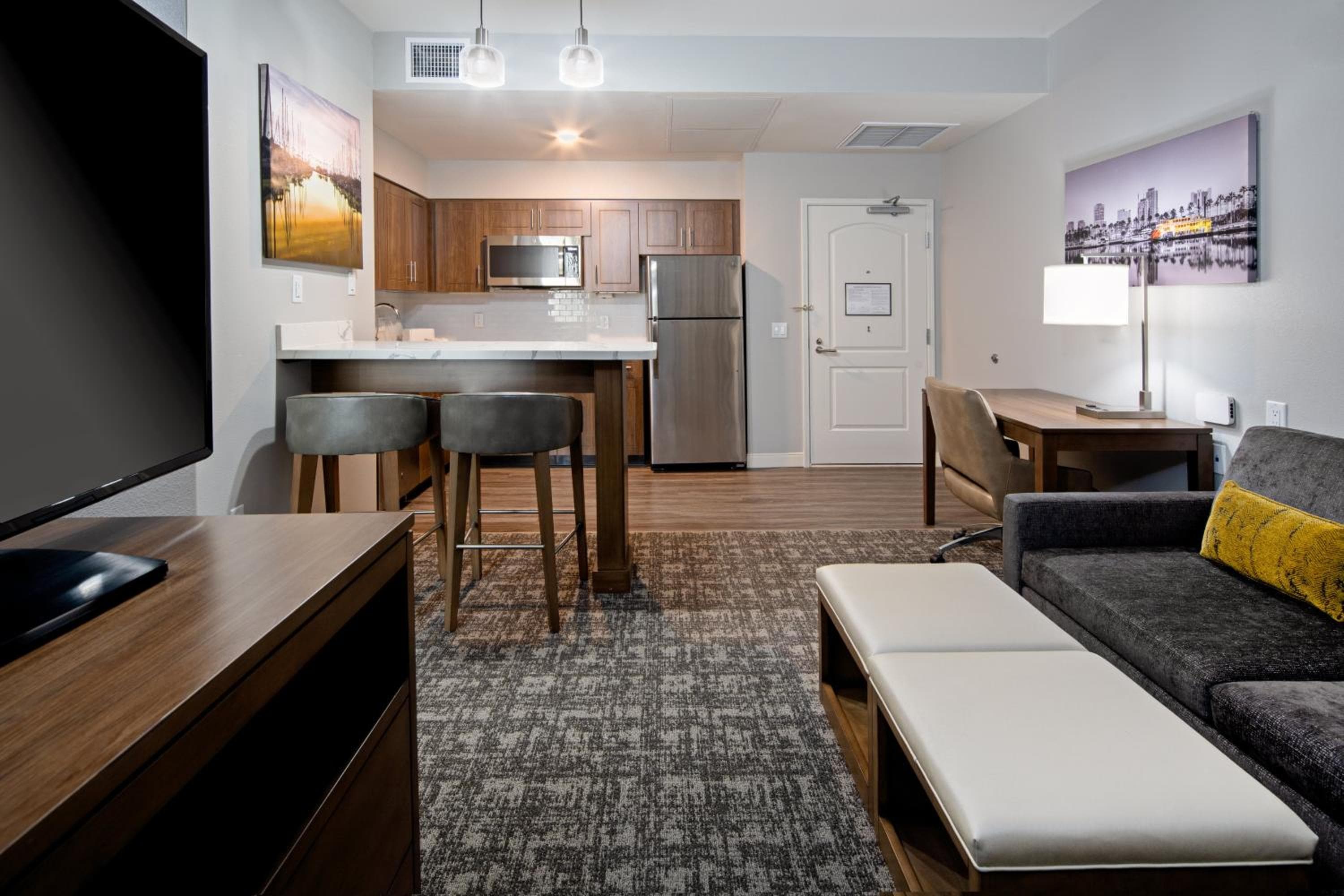 Staybridge Suites - Long Beach Airport by IHG