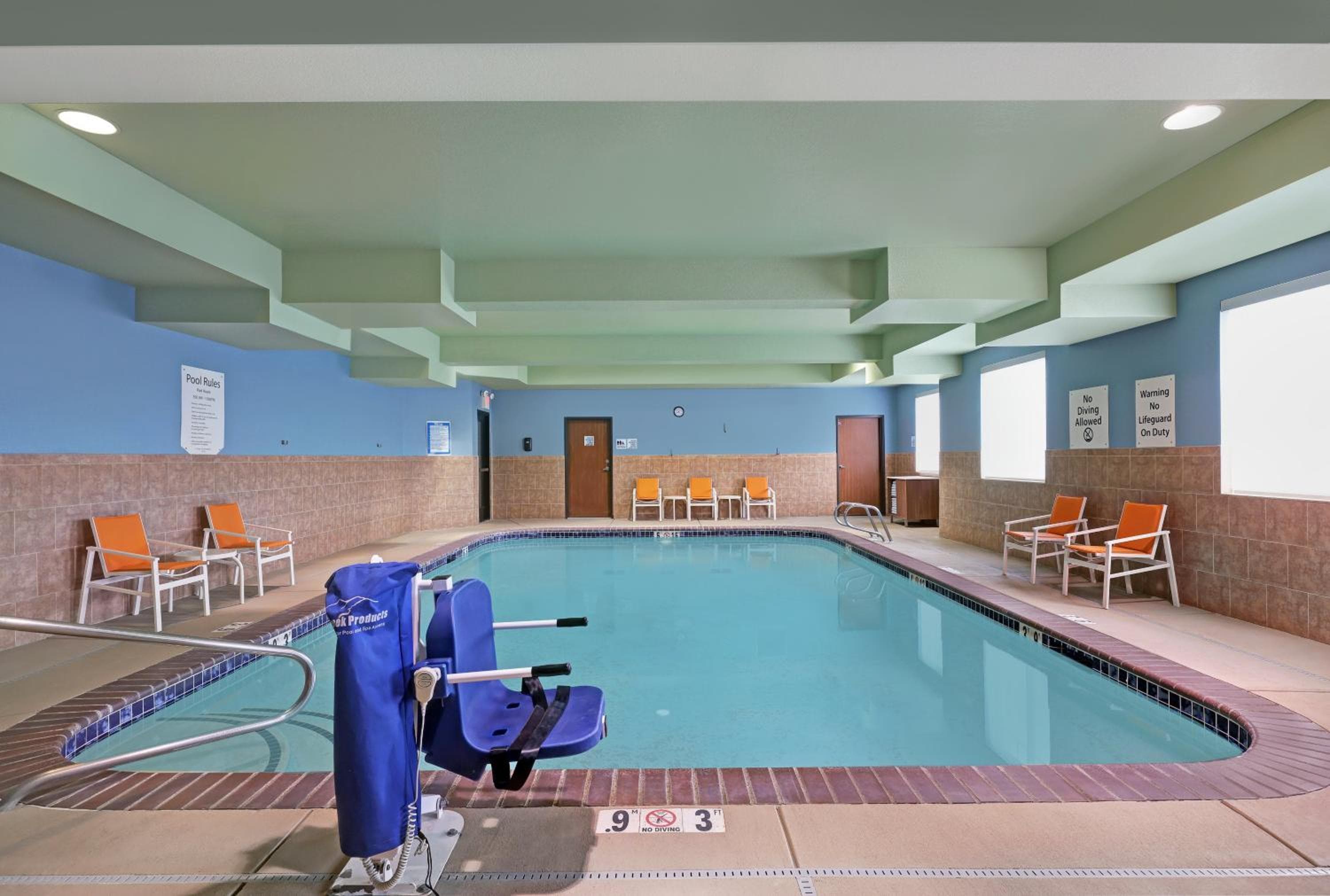 Holiday Inn Express Newport by IHG