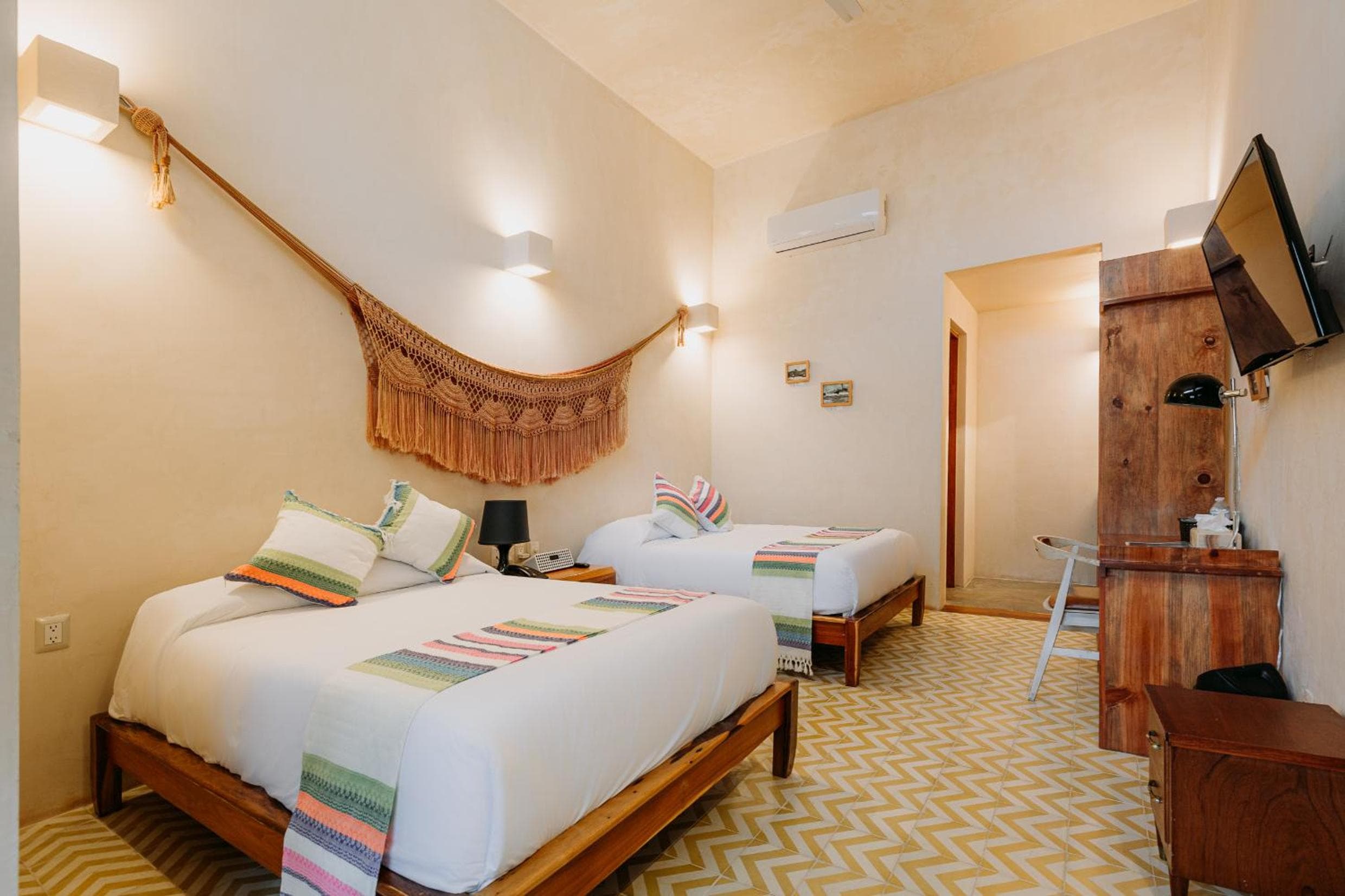 Waye Valladolid Centro - Sustainable, Authentic Experiences & Pet Friendly Boutique Hotel