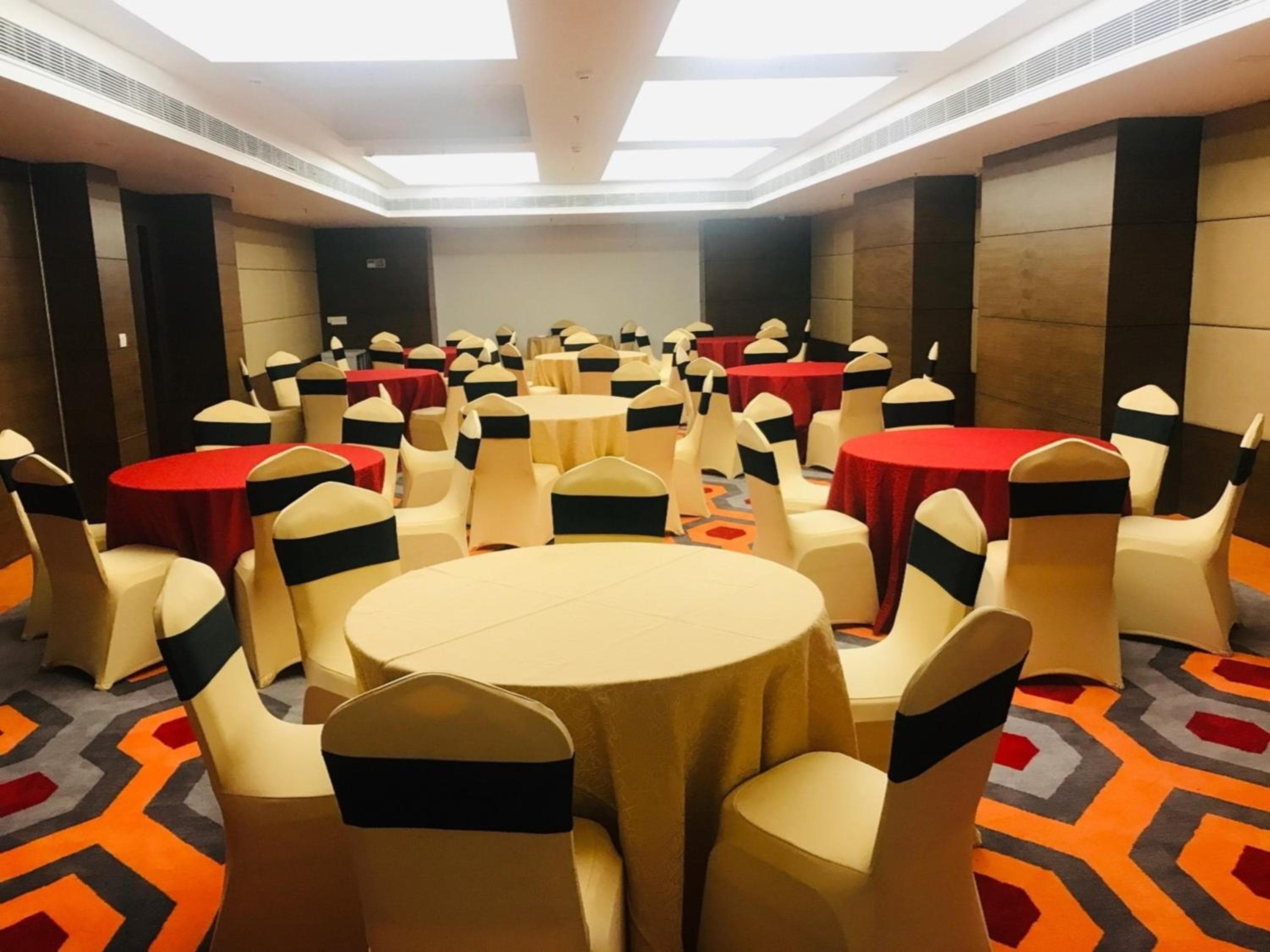 Golden Tulip City Centre Gurgaon