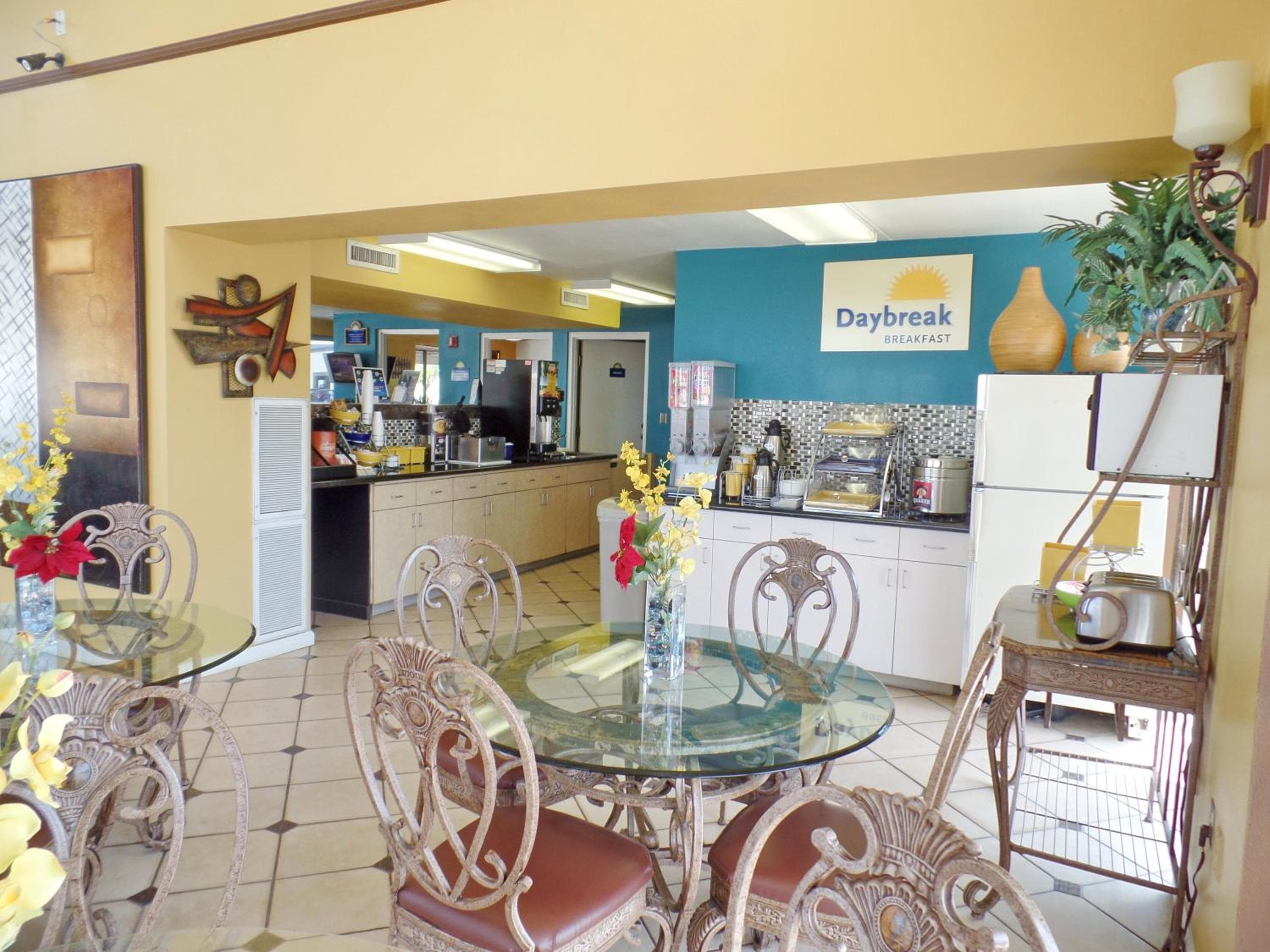Days Inn by Wyndham Conway