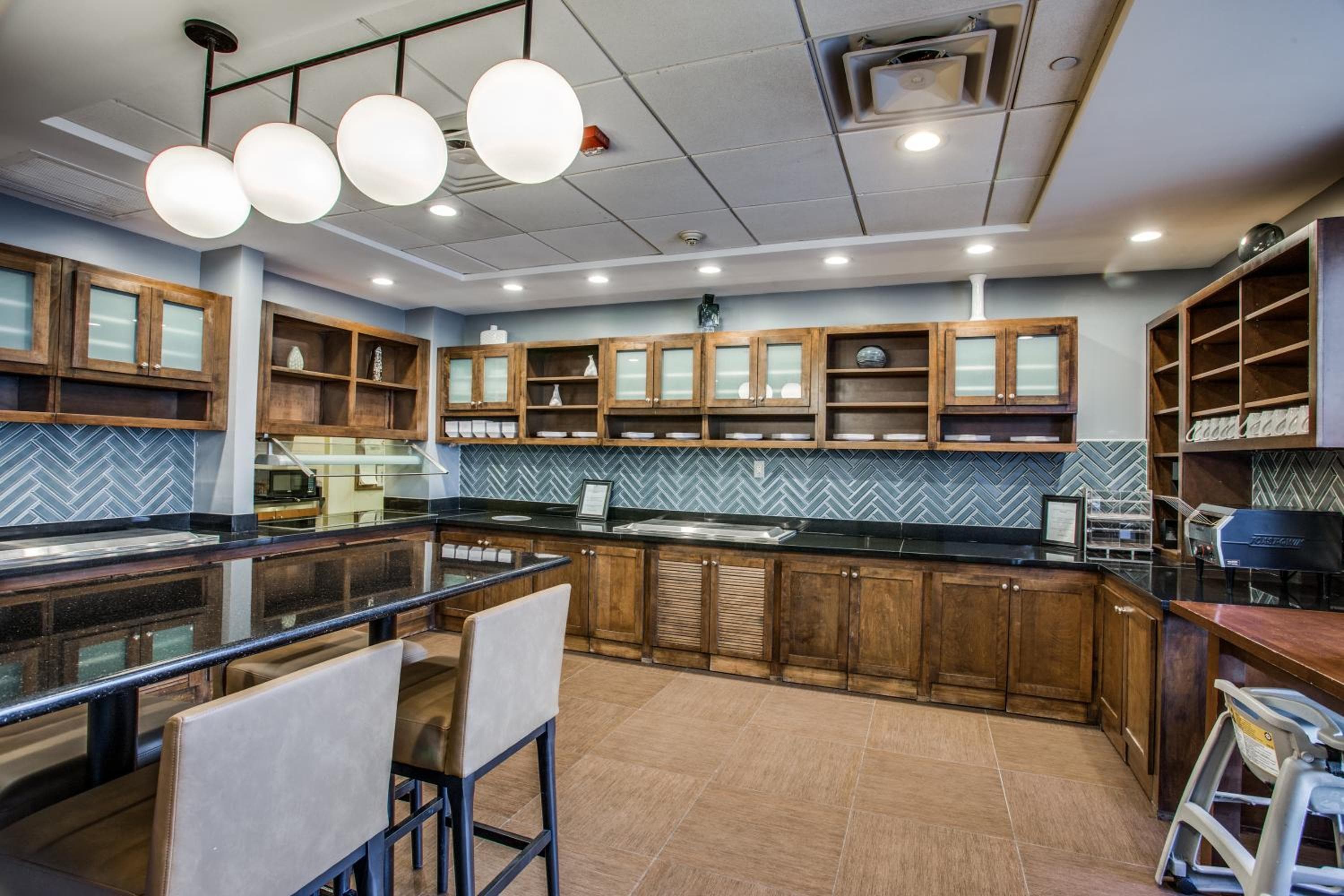 Hyatt Place Fort Worth / Cityview