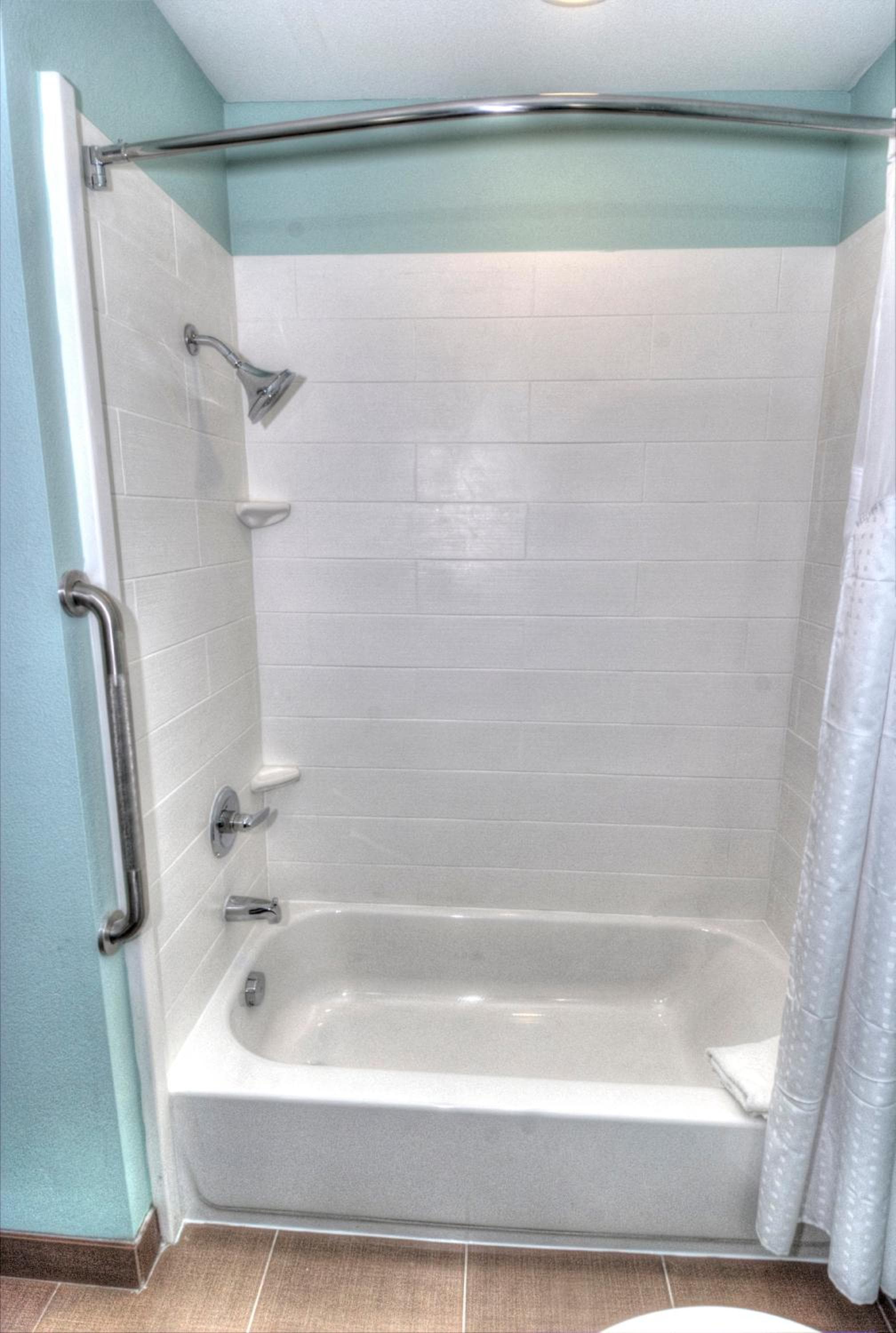 Holiday Inn Express & Suites Austin South by IHG
