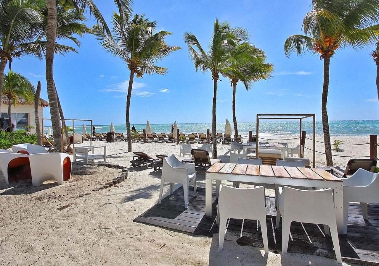 Luxury 3 Bedroom Condo - Beachfront Complex at Mareazul - Buena Vida