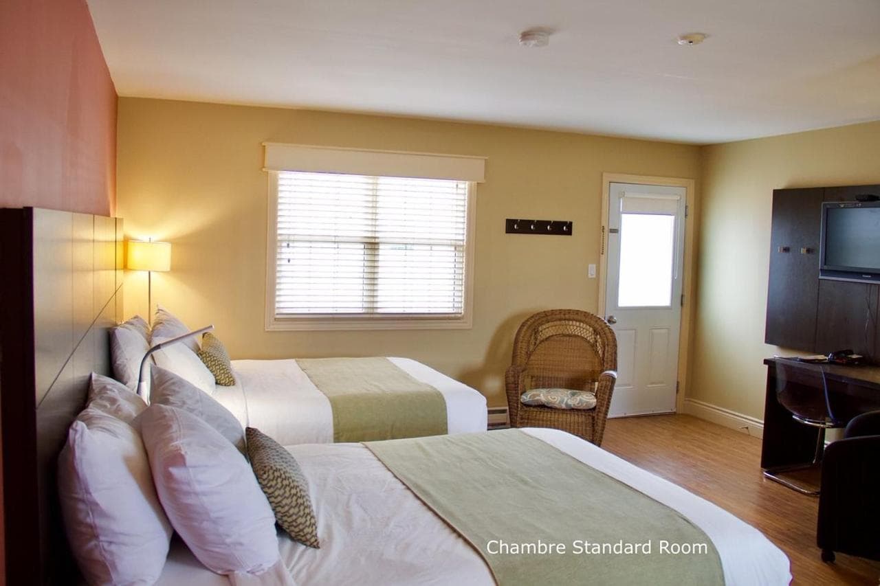 Parlee Beach Motel
