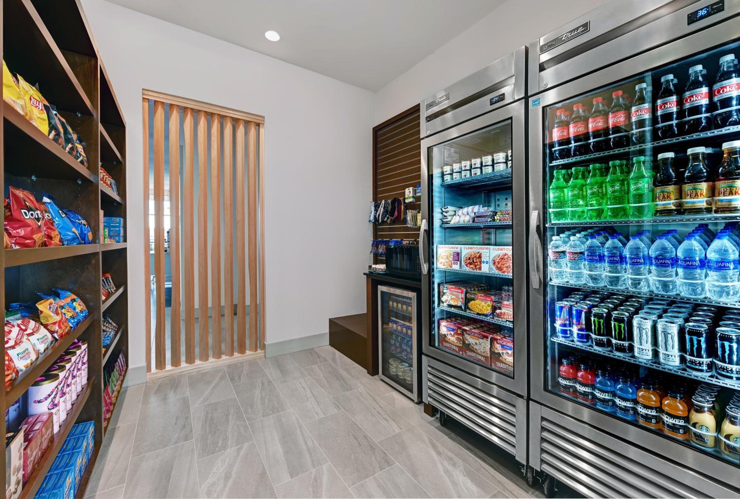Holiday Inn Express & Suites Memorial – CityCentre by IHG