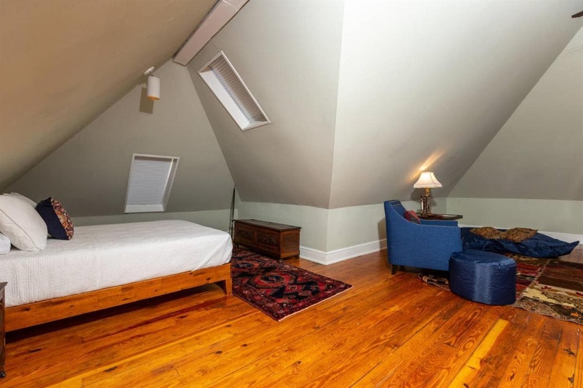 Renowned historic home downtownacross from park