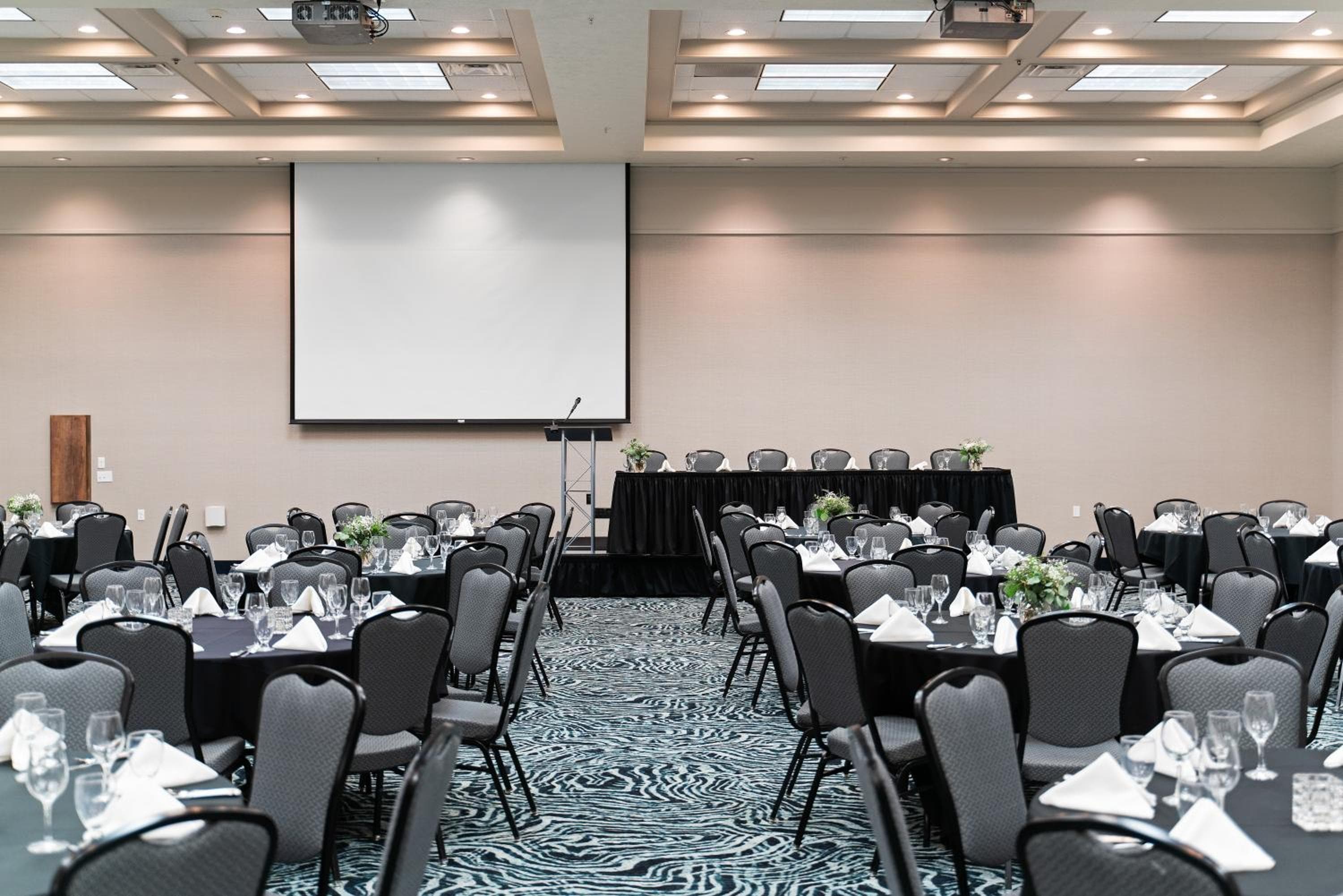 Holiday Inn Kearney by IHG