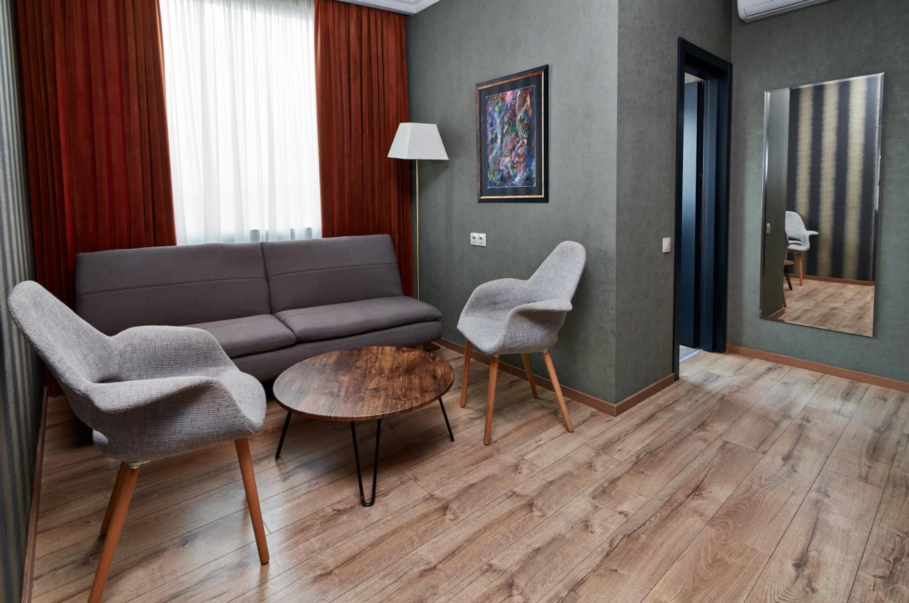 Hotel City