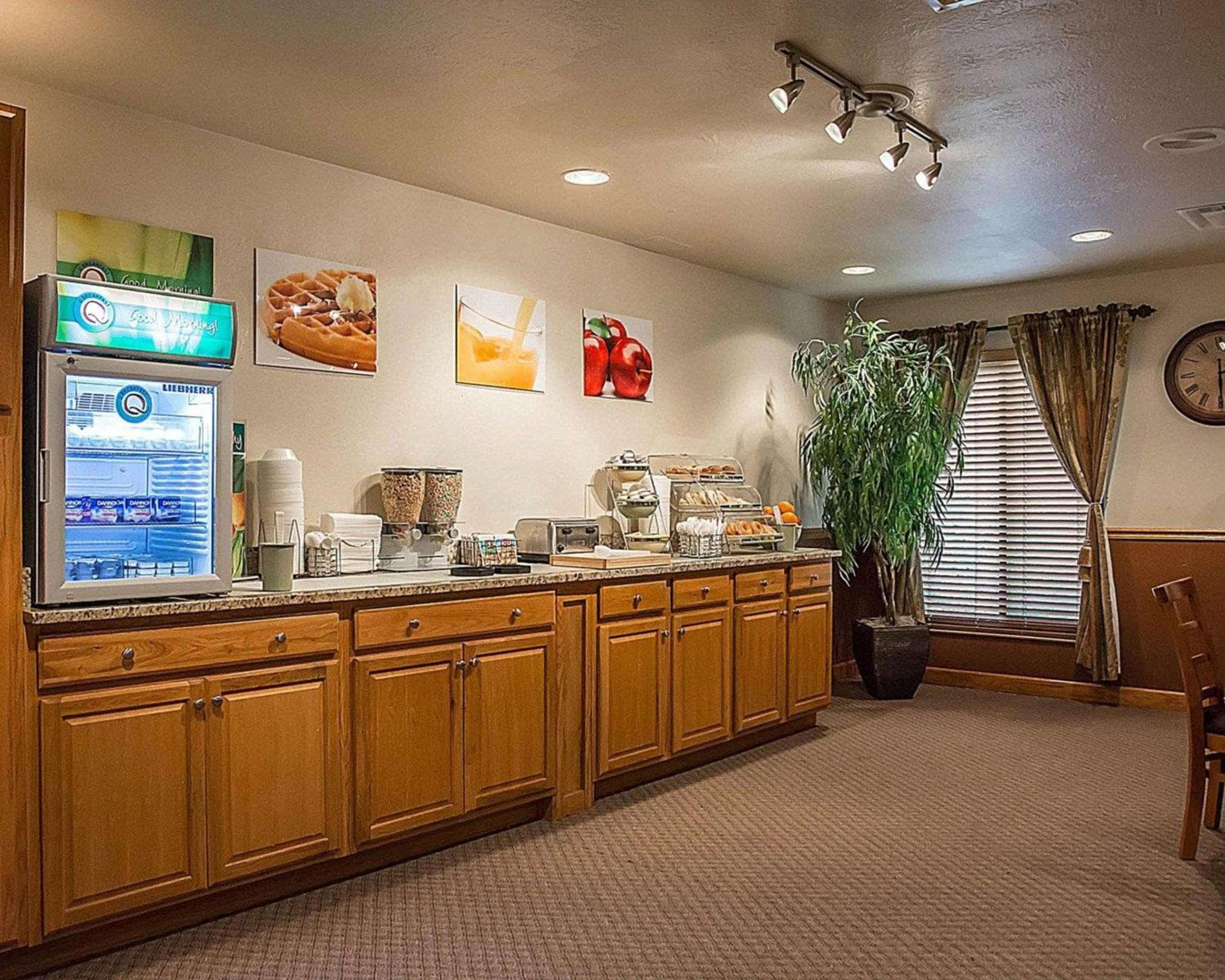 Quality Inn & Suites Cincinnati I-275