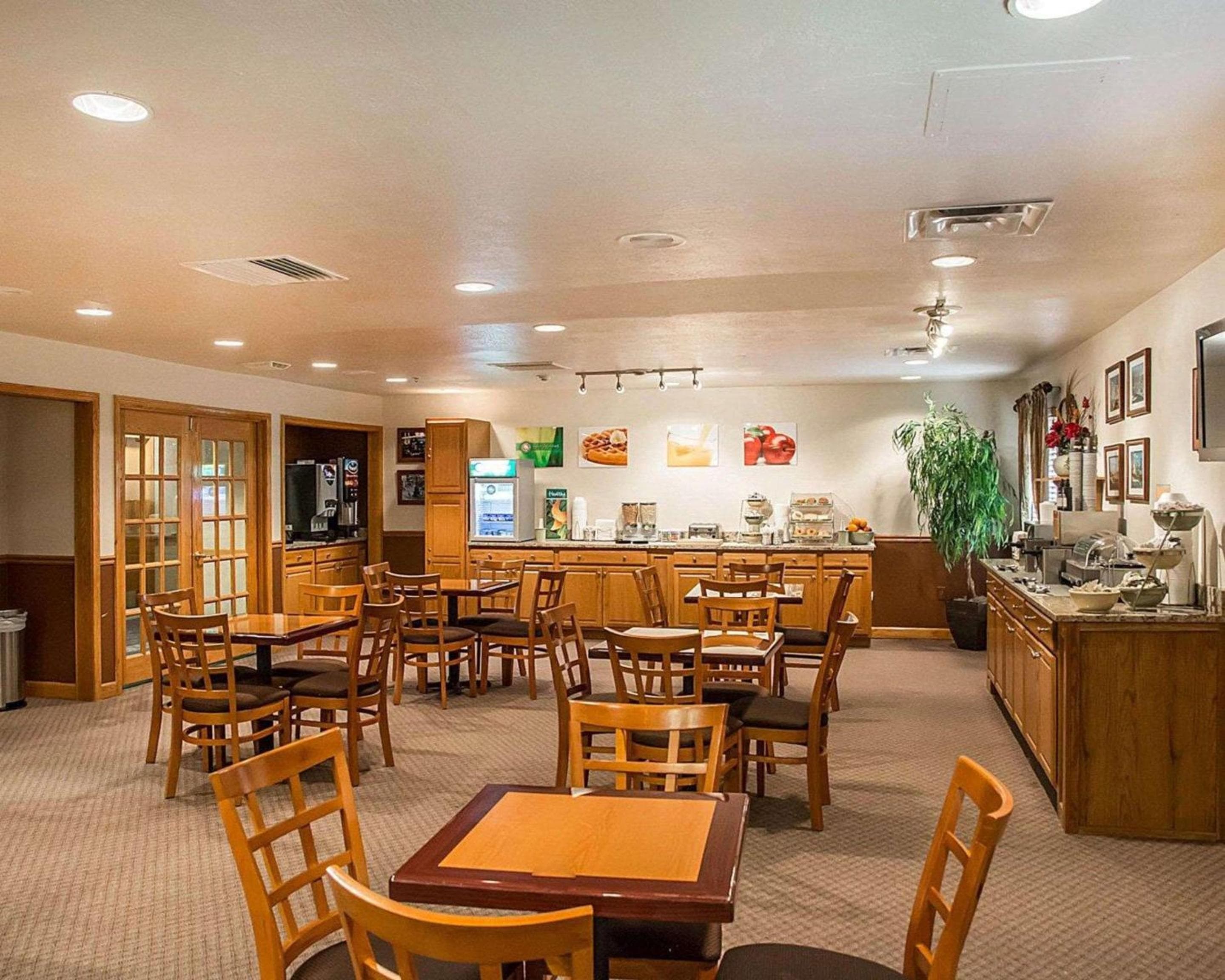 Quality Inn & Suites Cincinnati I-275