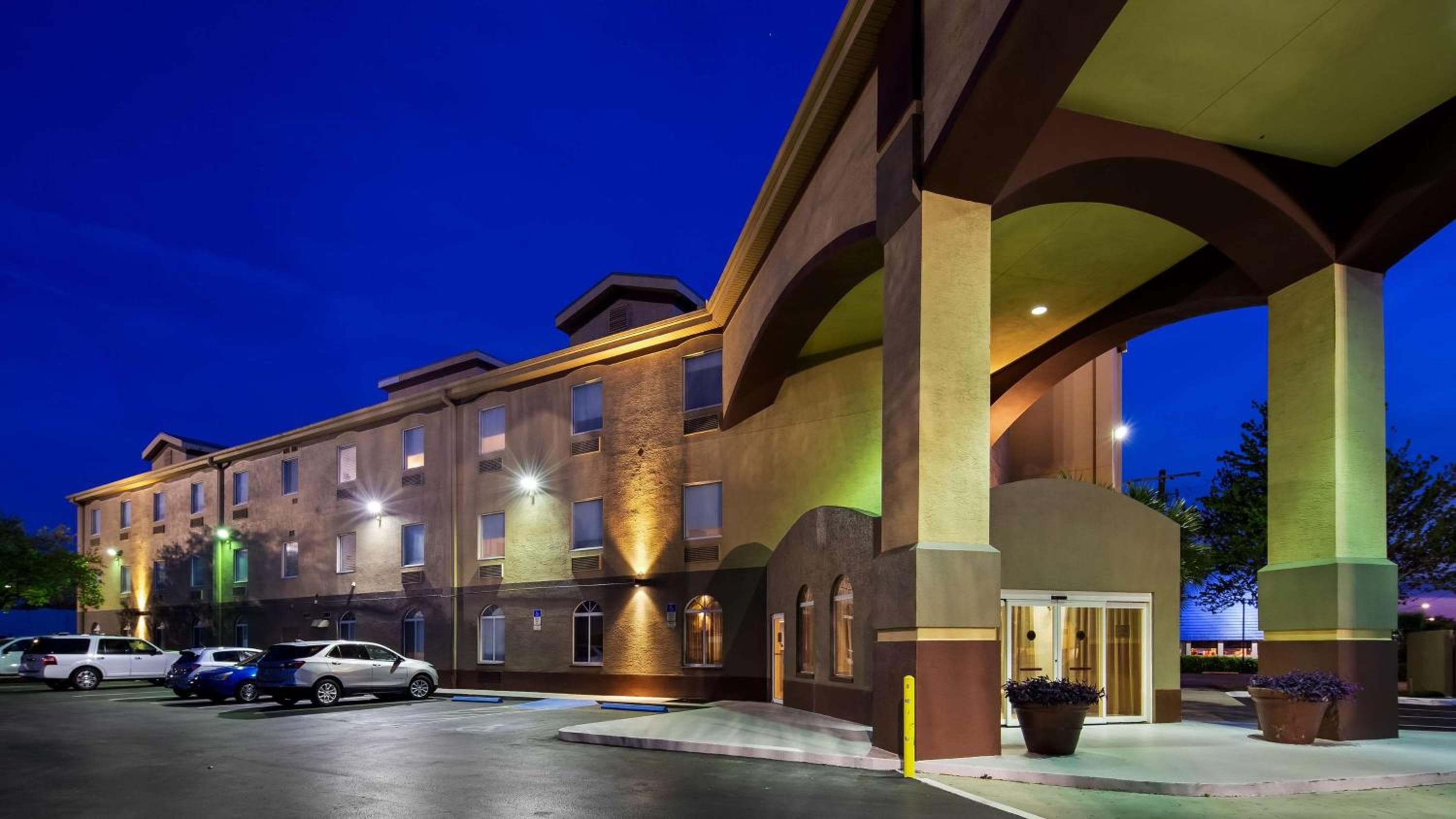 Best Western Tampa