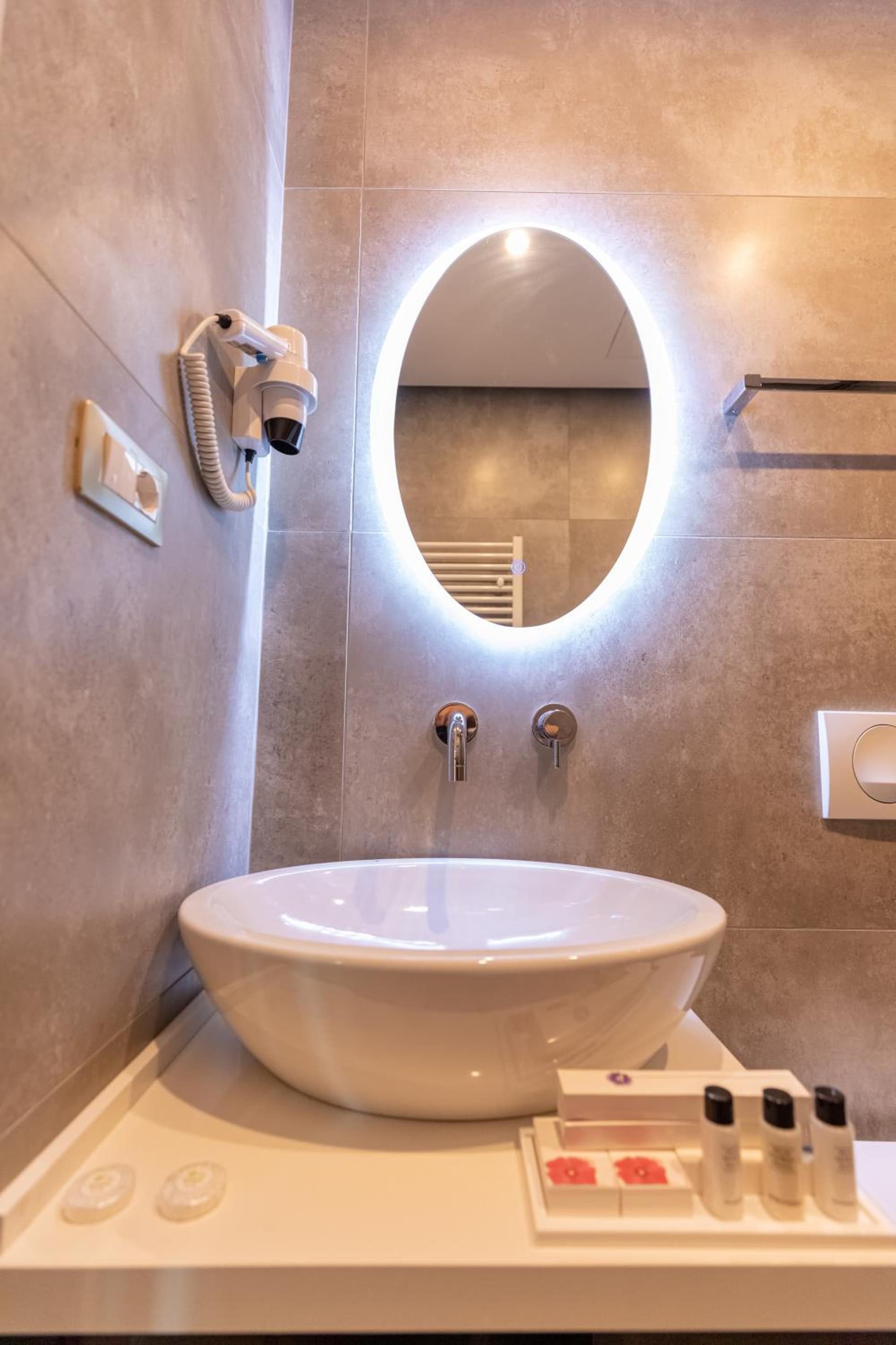 Ames Hotel & SPA