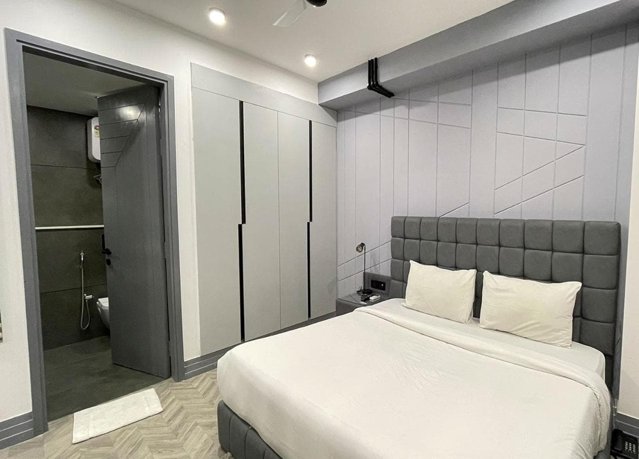BedChambers Serviced Apartments, MG ROAD
