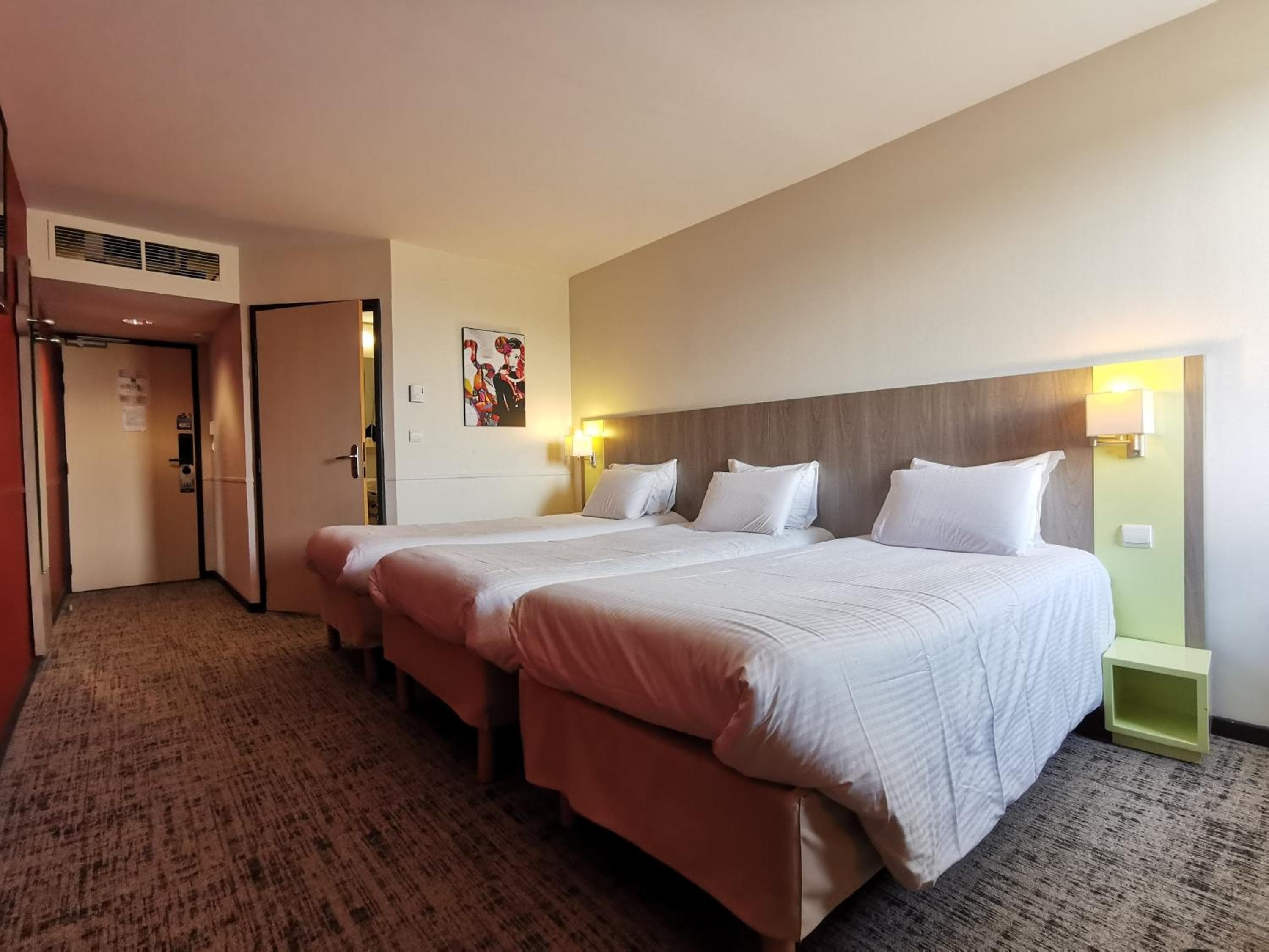 Mercure Chartres Est