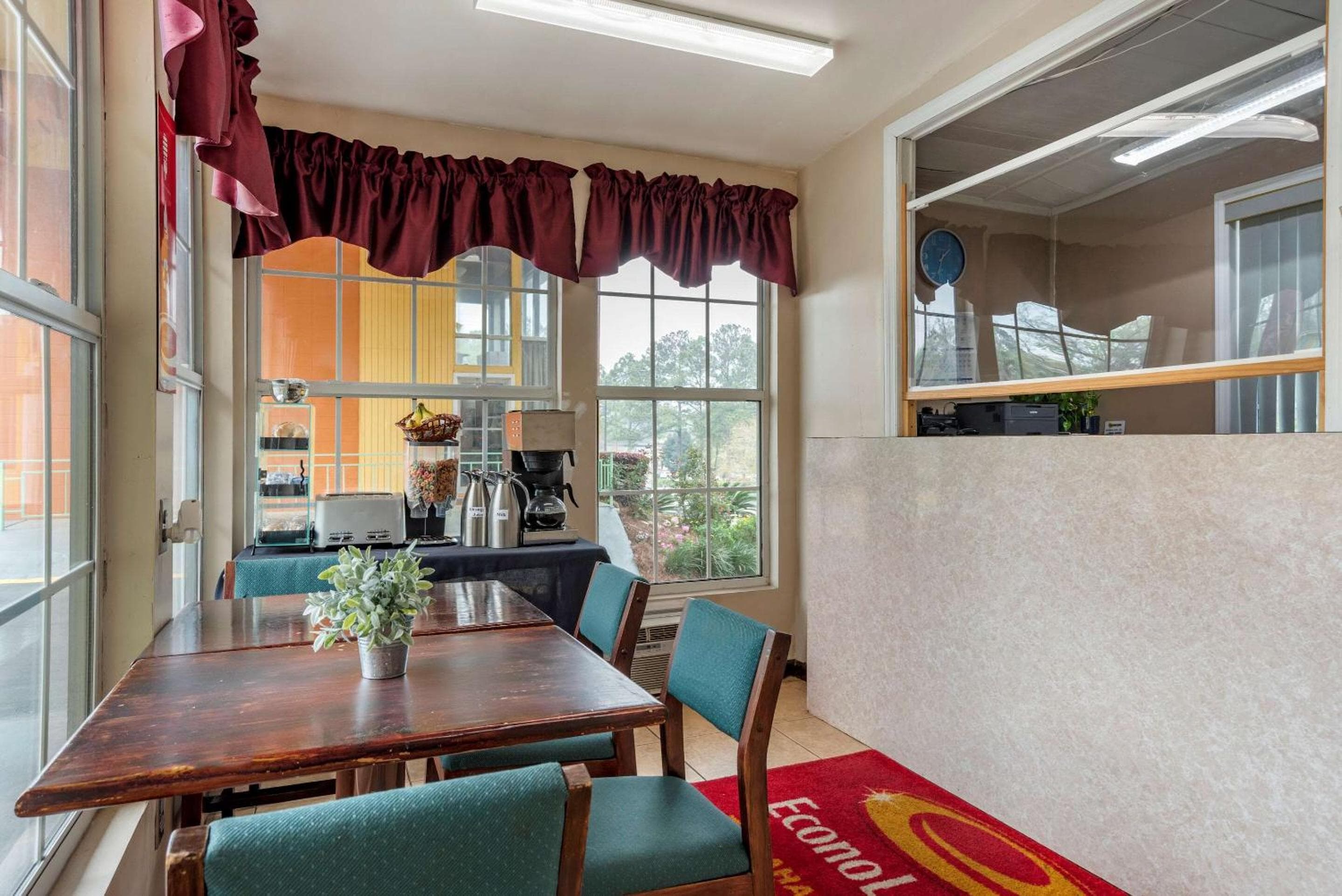 Econo Lodge Tallahassee Downtown - University