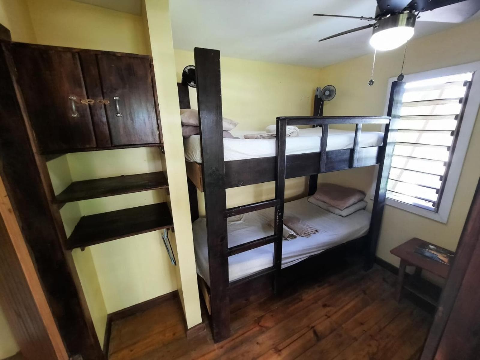 Roatan Backpackers' Hostel