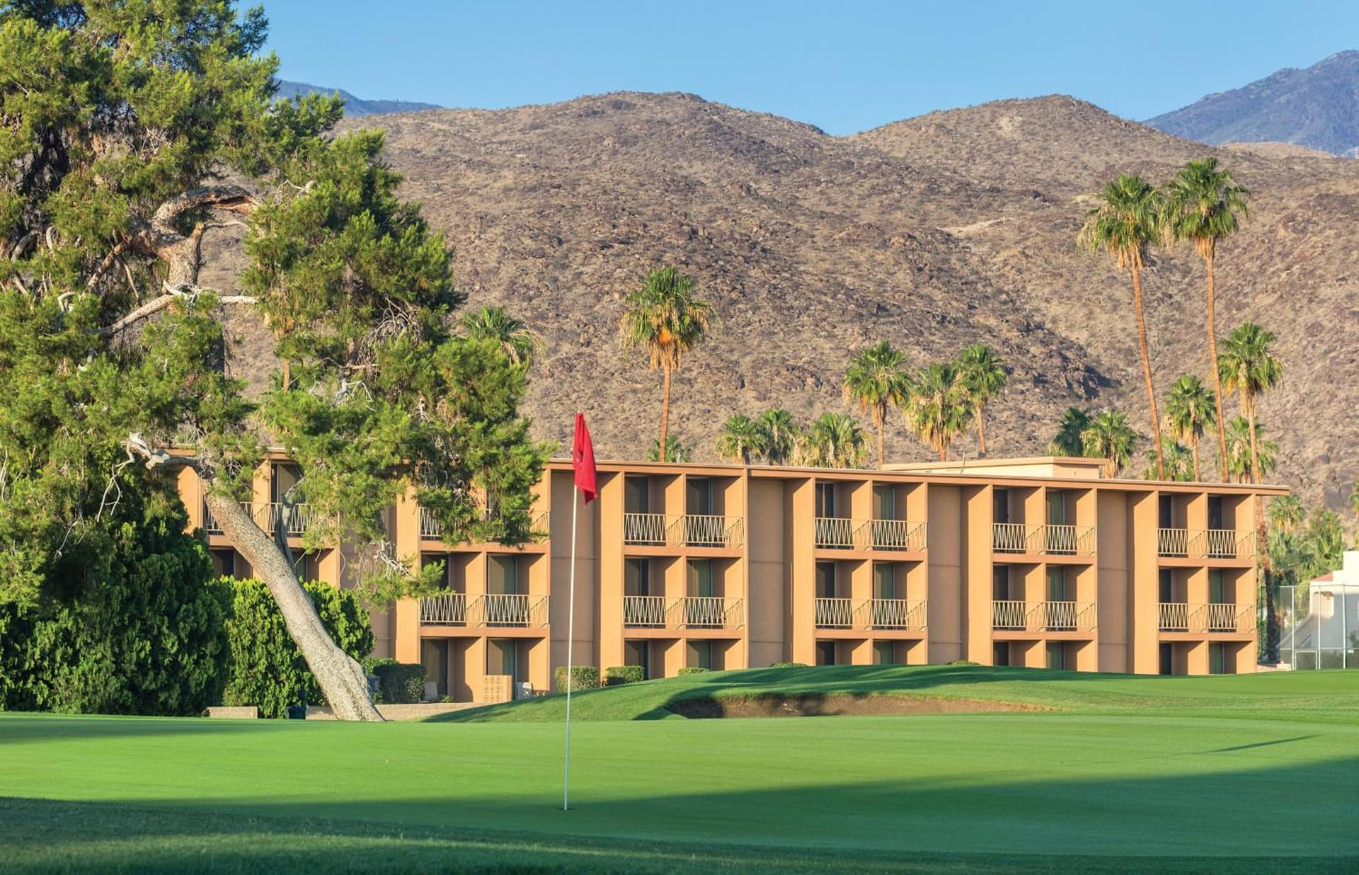 WorldMark Palm Springs - Plaza Resort and Spa