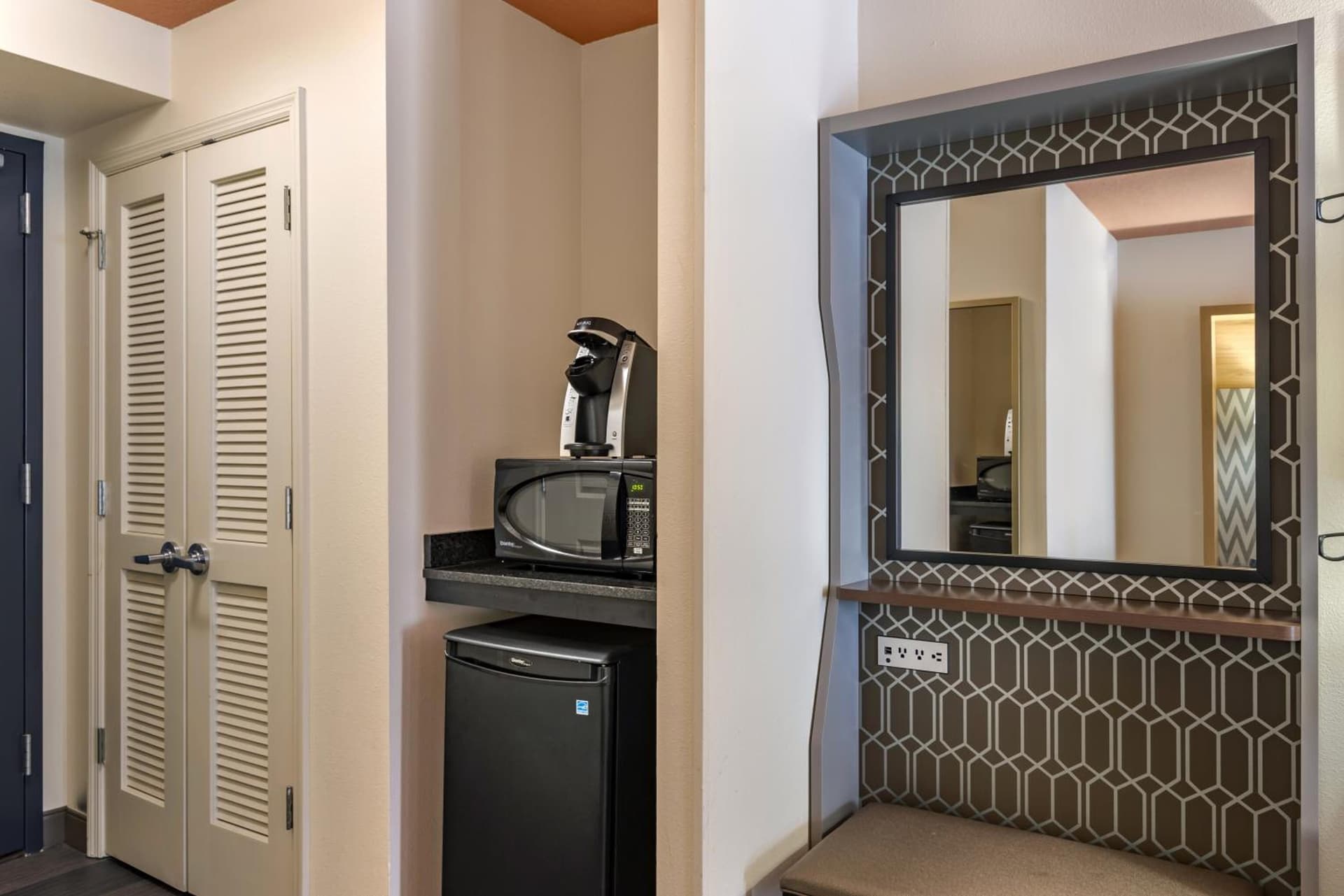 Holiday Inn Atlanta-Gas South Arena Area by IHG