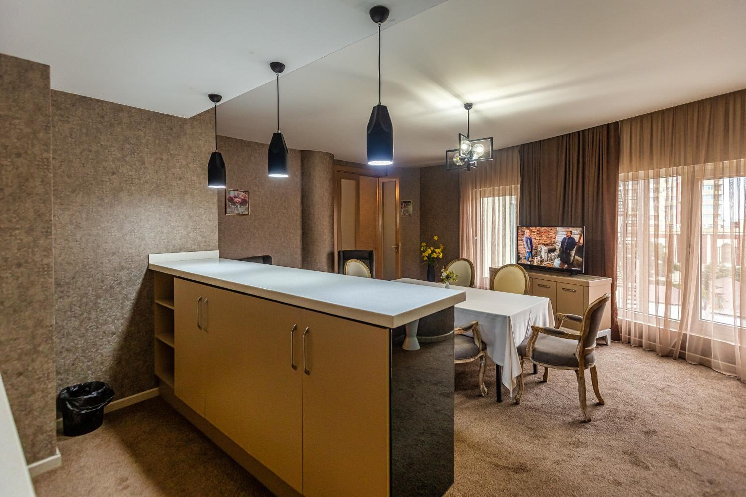 Sky Hotel Baku